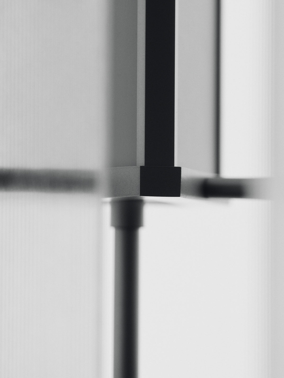 Oeste Pendellampe in Clear Glass präsentiert im Onlineshop von KAQTU Design AG. Pendelleuchte ist von Ferm Living