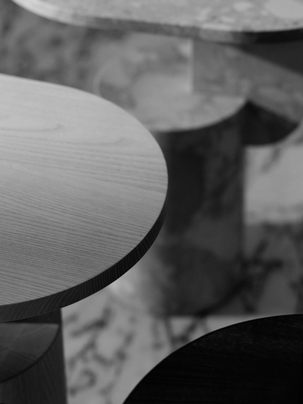 Insert Beistelltisch Stone in Sand präsentiert im Onlineshop von KAQTU Design AG. Beistelltisch ist von Ferm Living