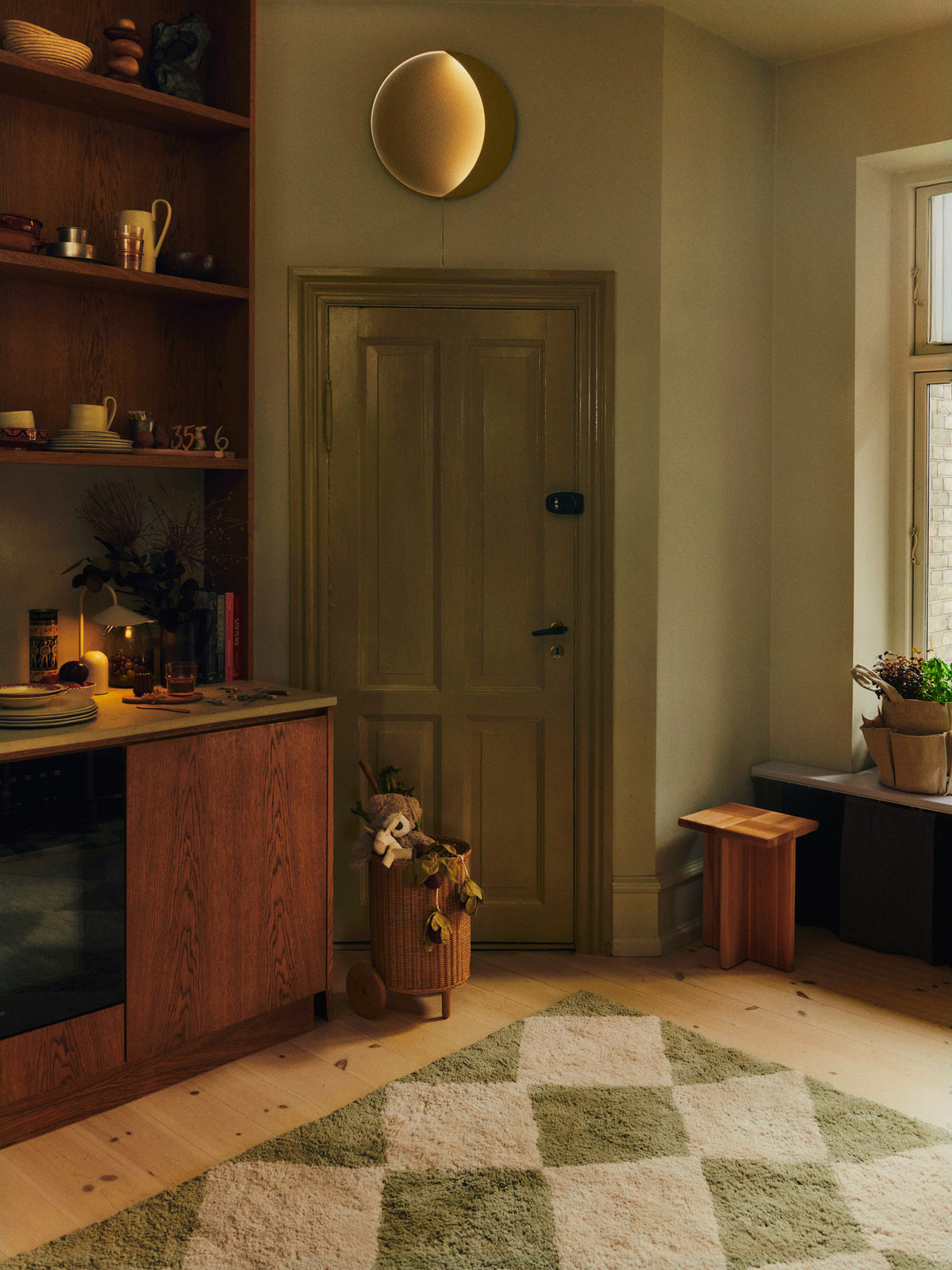 Tukki Trolley in Natural präsentiert im Onlineshop von KAQTU Design AG. Servierwagen ist von Ferm Living