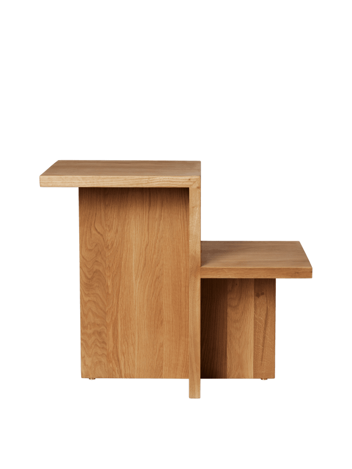 Moderner Distinct Beistelltisch von Ferm Living, gefertigt aus hochwertigem Material, perfekt für zeitgemäße Wohnstile und Akzentuierungen.