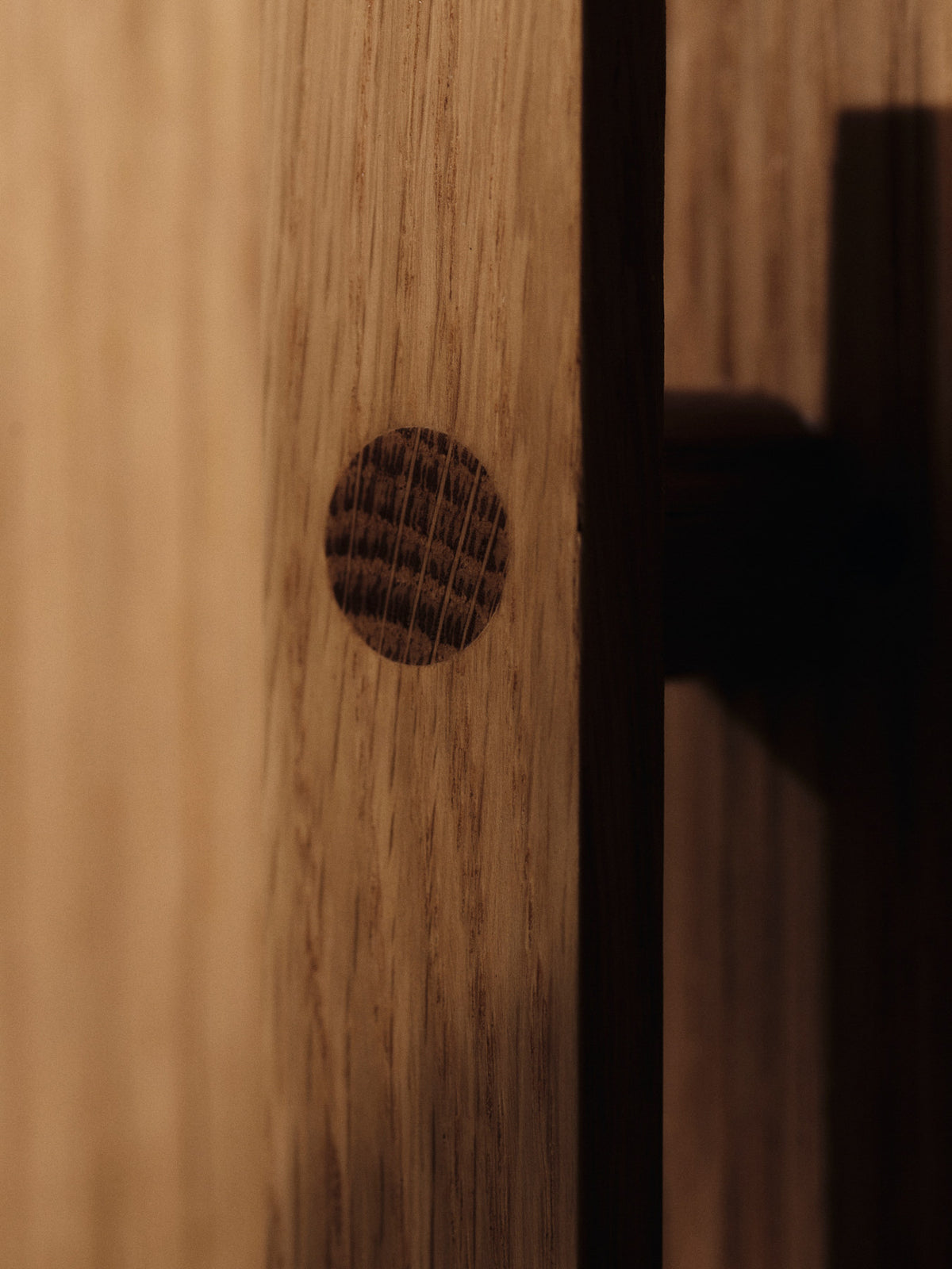 Stilt Wardrobe in Natural präsentiert im Onlineshop von KAQTU Design AG. Cabinet ist von Ferm Living