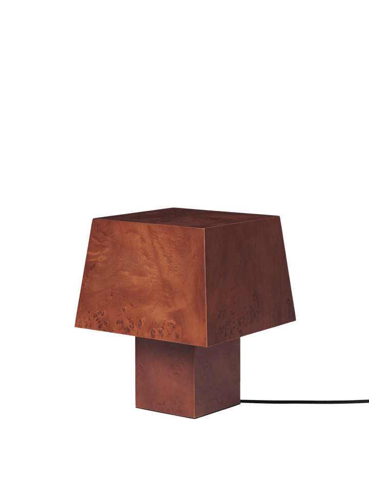 Burl Tischlampe  in Dark Stained Burl präsentiert im Onlineshop von KAQTU Design AG. Tischleuchte ist von Ferm Living