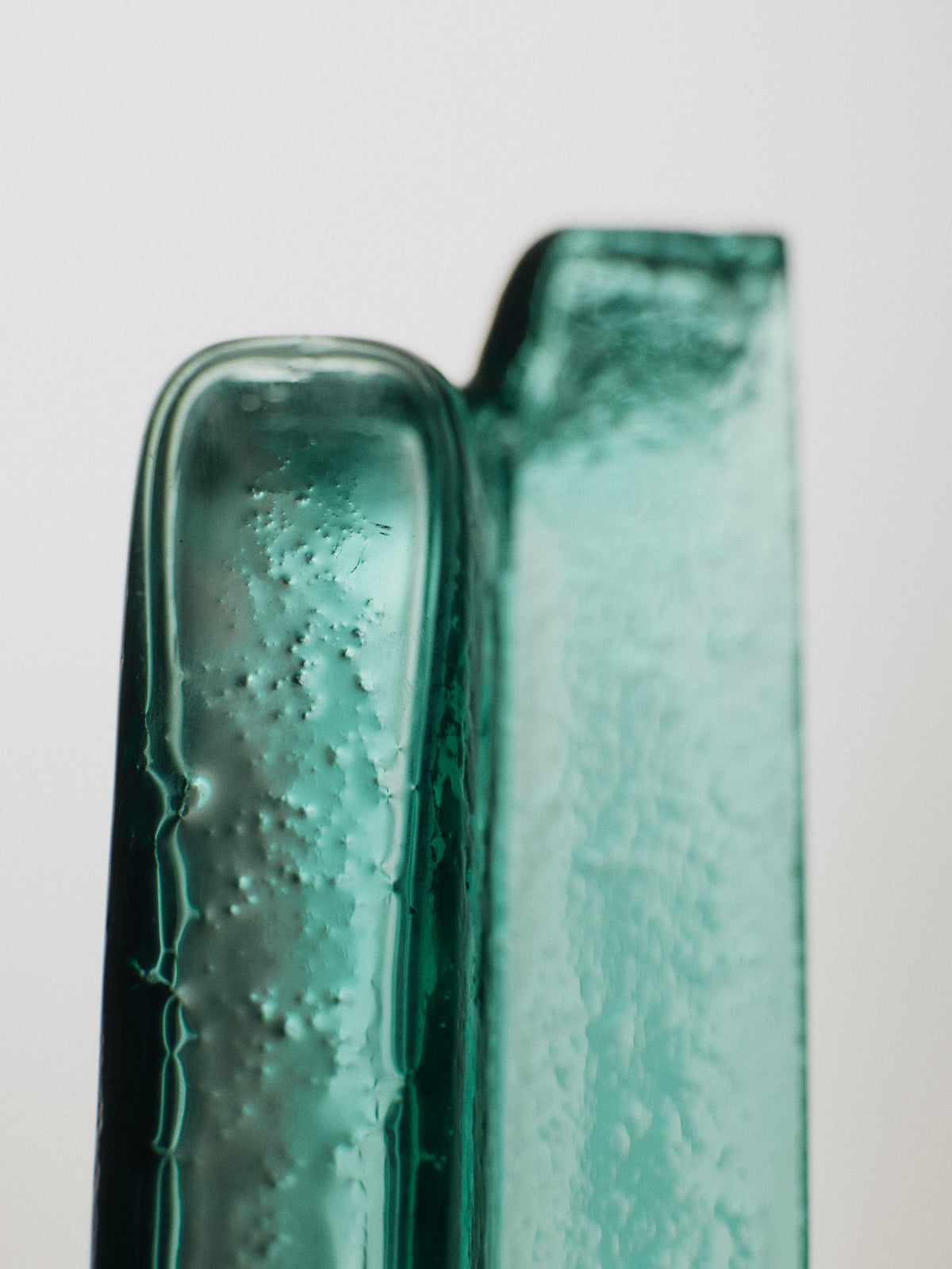 Muro Centrepiece in Recycled Green präsentiert im Onlineshop von KAQTU Design AG. Deko ist von Ferm Living