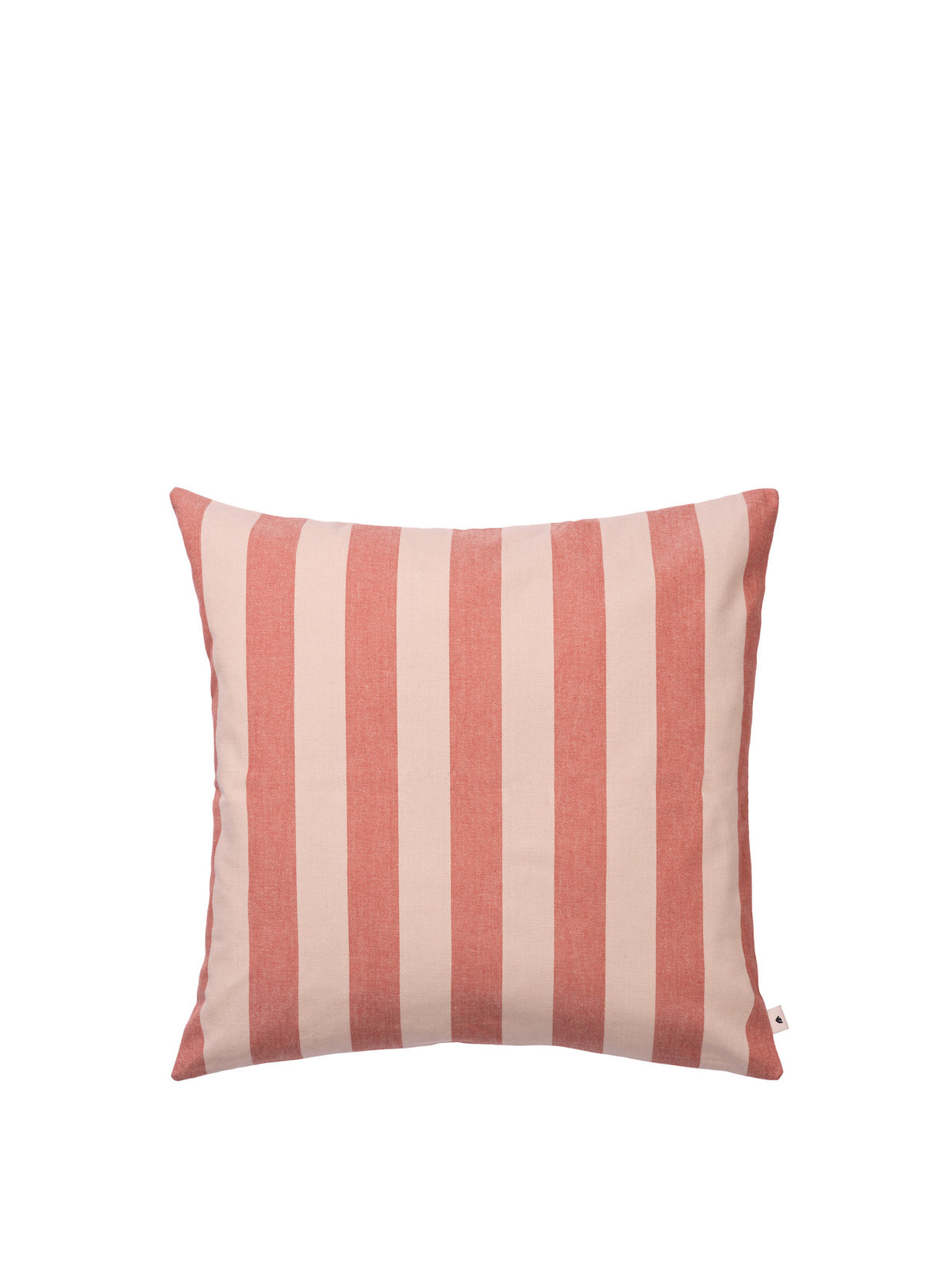 Strand Outdoor Kissen in Burnt Ochre/Parchment präsentiert im Onlineshop von KAQTU Design AG. Deko Kissen ist von Ferm Living