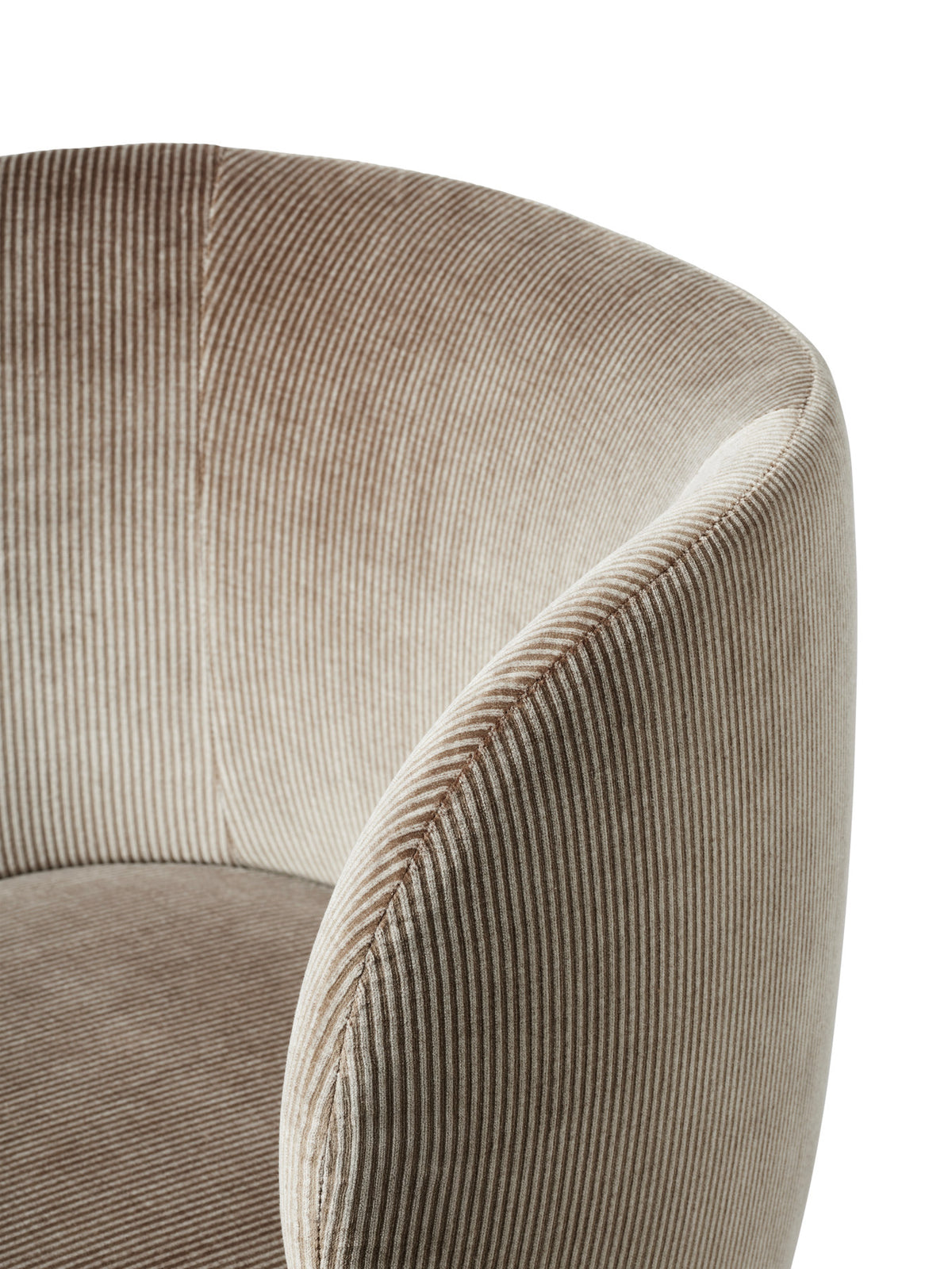Drehstuhl Rico mit runden Formen und weichen Linien, Esszimmerstuhl von Ferm Living