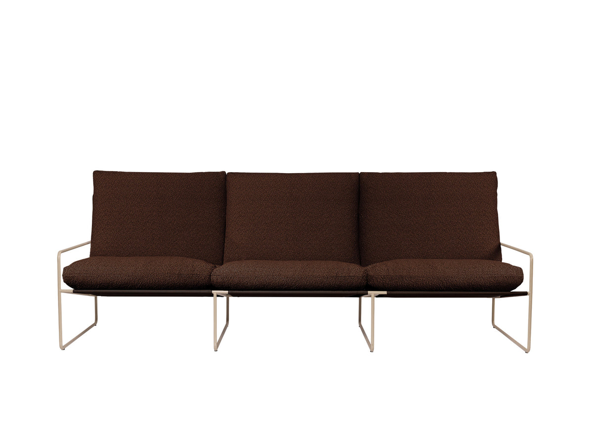 Dreisitziges Outdoor-Sofa Desert von Ferm Living mit Bouclé-Bezug, Sitzkissen und Stahlrahmen