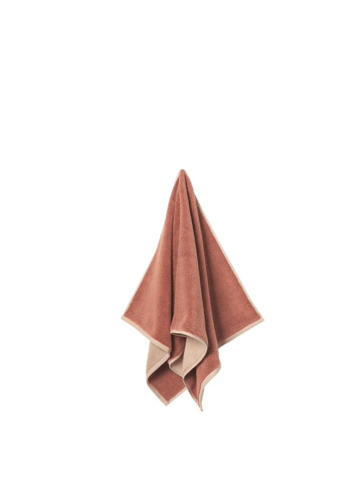 Ekko Handtuch  in Mocha/Cashmere präsentiert im Onlineshop von KAQTU Design AG. Handtuch ist von Ferm Living
