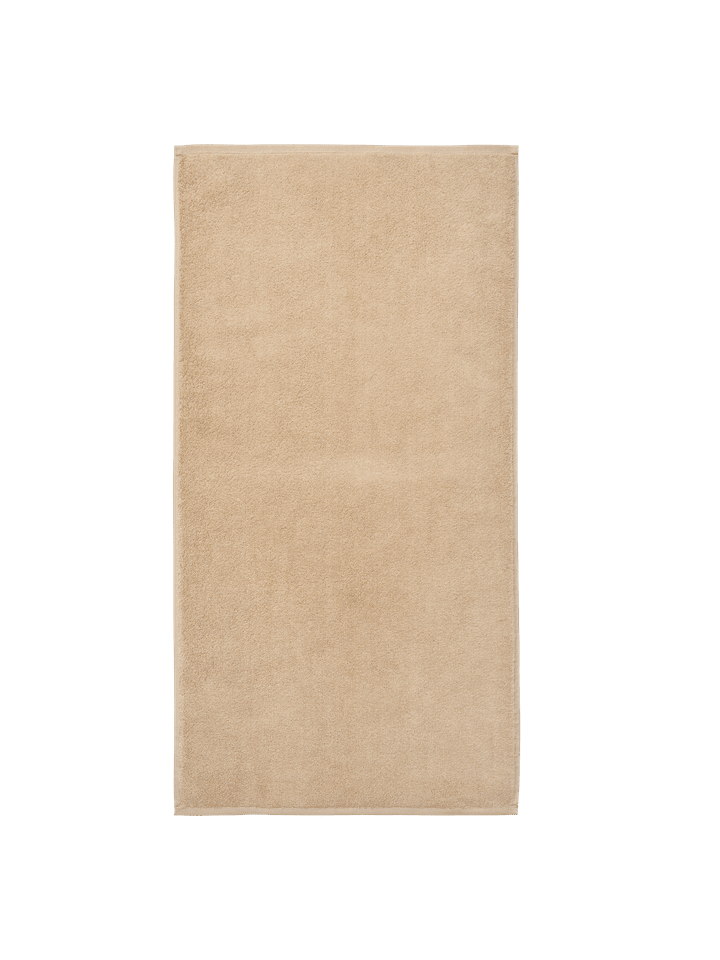 Ekko Handtuch  in Mocha/Cashmere präsentiert im Onlineshop von KAQTU Design AG. Handtuch ist von Ferm Living