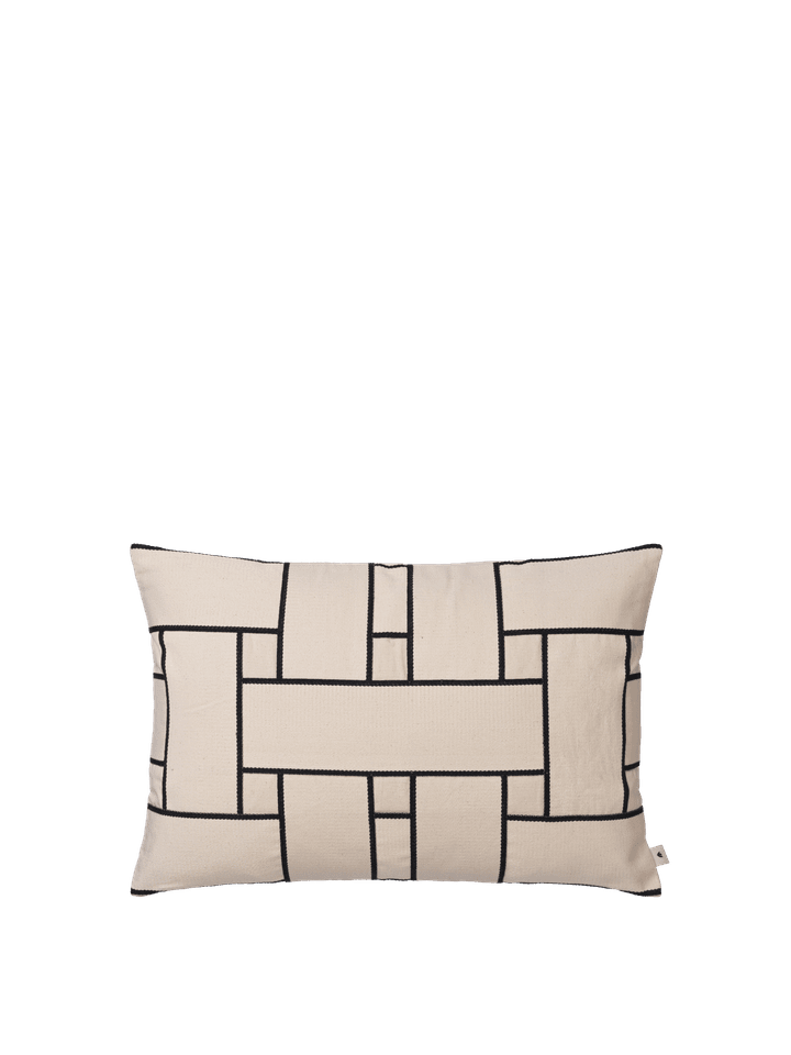 Lattice Offset Kissen Rechteckig  in Off-white/Black präsentiert im Onlineshop von KAQTU Design AG. Deko Kissen ist von Ferm Living