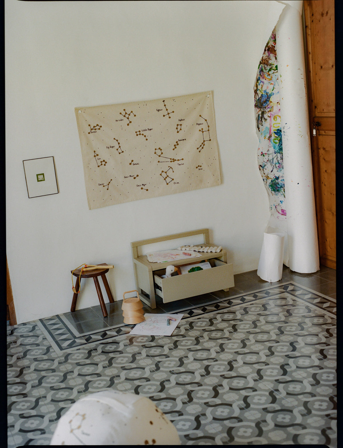Little Architect Bank mit Stauraum in Cashmere präsentiert im Onlineshop von KAQTU Design AG. Sitzbank ist von Ferm Living