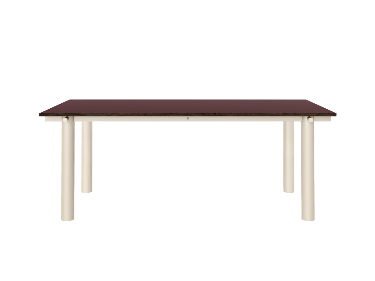 Atura Esstisch 200 x 90 in Light Cashmere/Burgundy präsentiert im Onlineshop von KAQTU Design AG. Esstisch ist von Ferm Living
