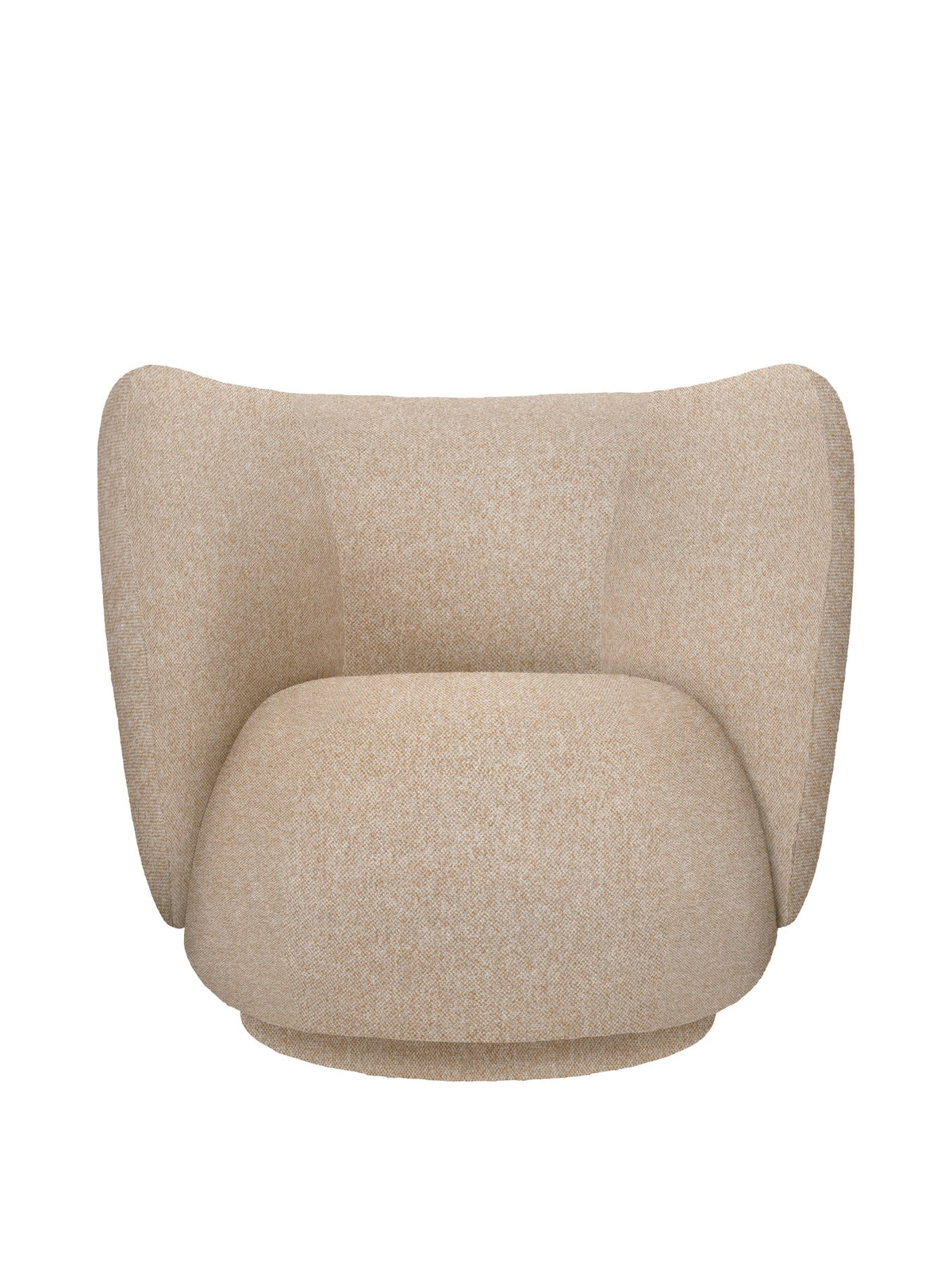 Drehsessel Rico von Ferm Living mit rundem Design, gepolstert in cremefarbenem Vanir-Stoff mit honigfarbenen Akzenten und niedrigem Drehsockel.