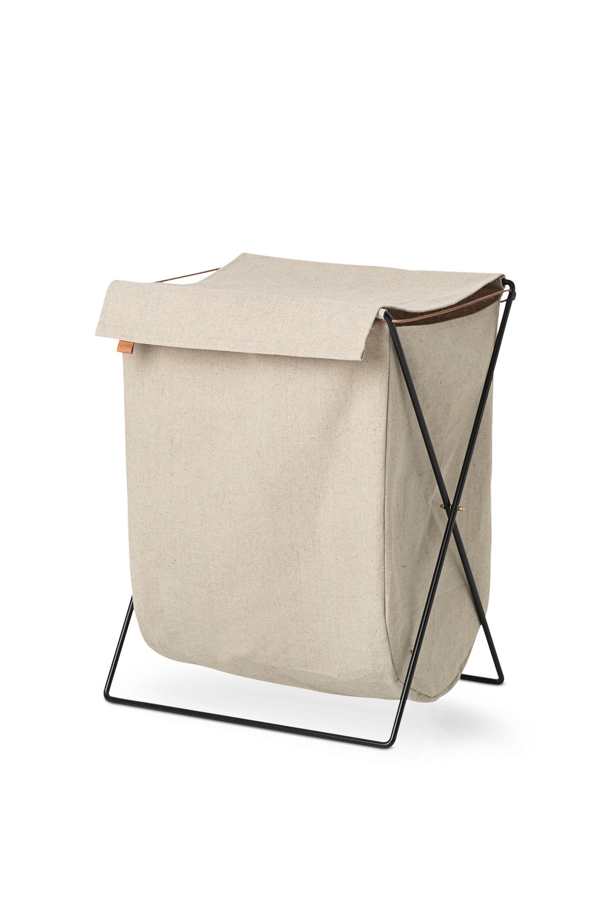 Herman Wäscheständer in Schwarz präsentiert im Onlineshop von KAQTU Design AG. Wäscheständer ist von Ferm Living
