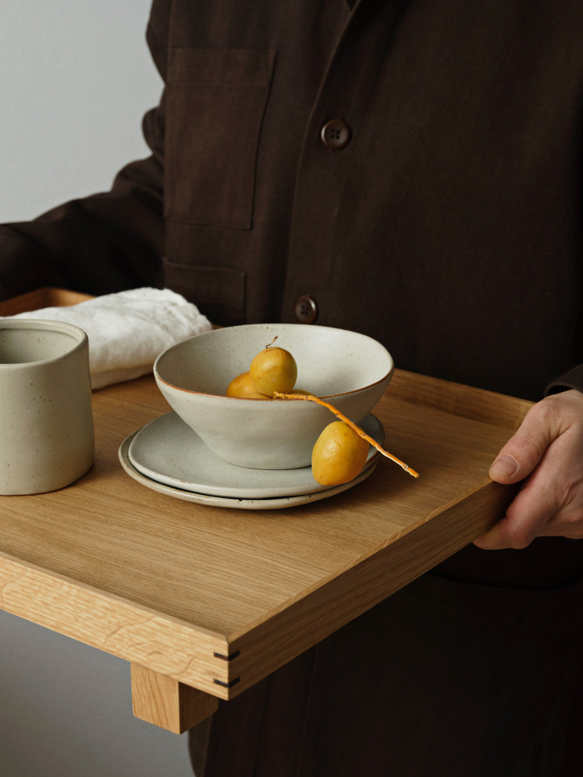 Bon Tablett Large in Hellbraun präsentiert im Onlineshop von KAQTU Design AG. Tablett ist von Ferm Living