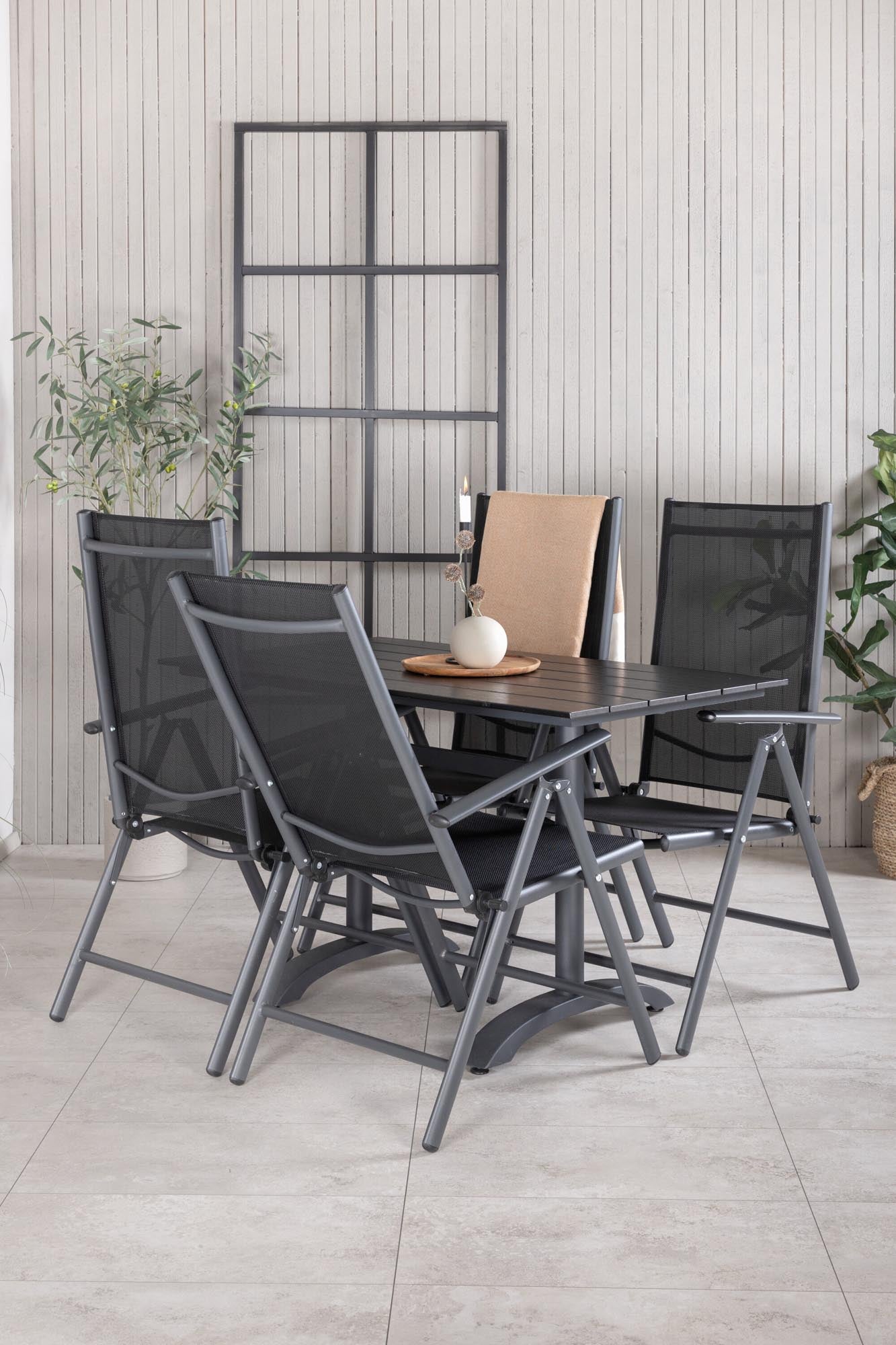 Denver Outdoor-Tischset + Break 120cm/4St. in Schwarz präsentiert im Onlineshop von KAQTU Design AG. Gartentischset ist von Venture Home