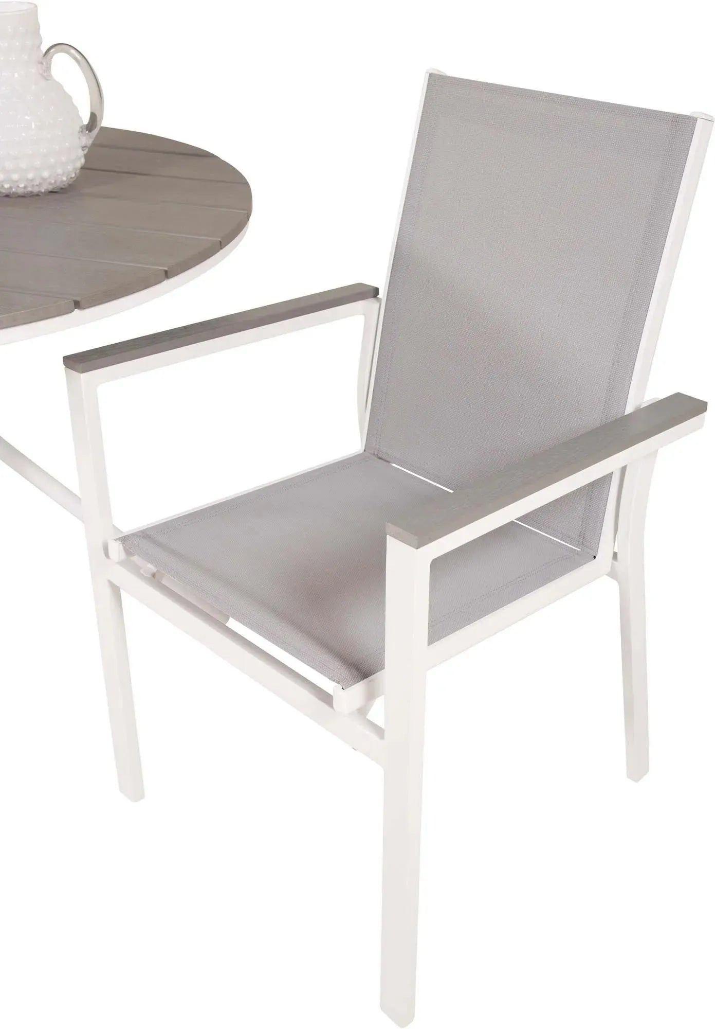 Parma Outdoor-Set: Zeitloses Design für Ihren Garten von Venture Home.