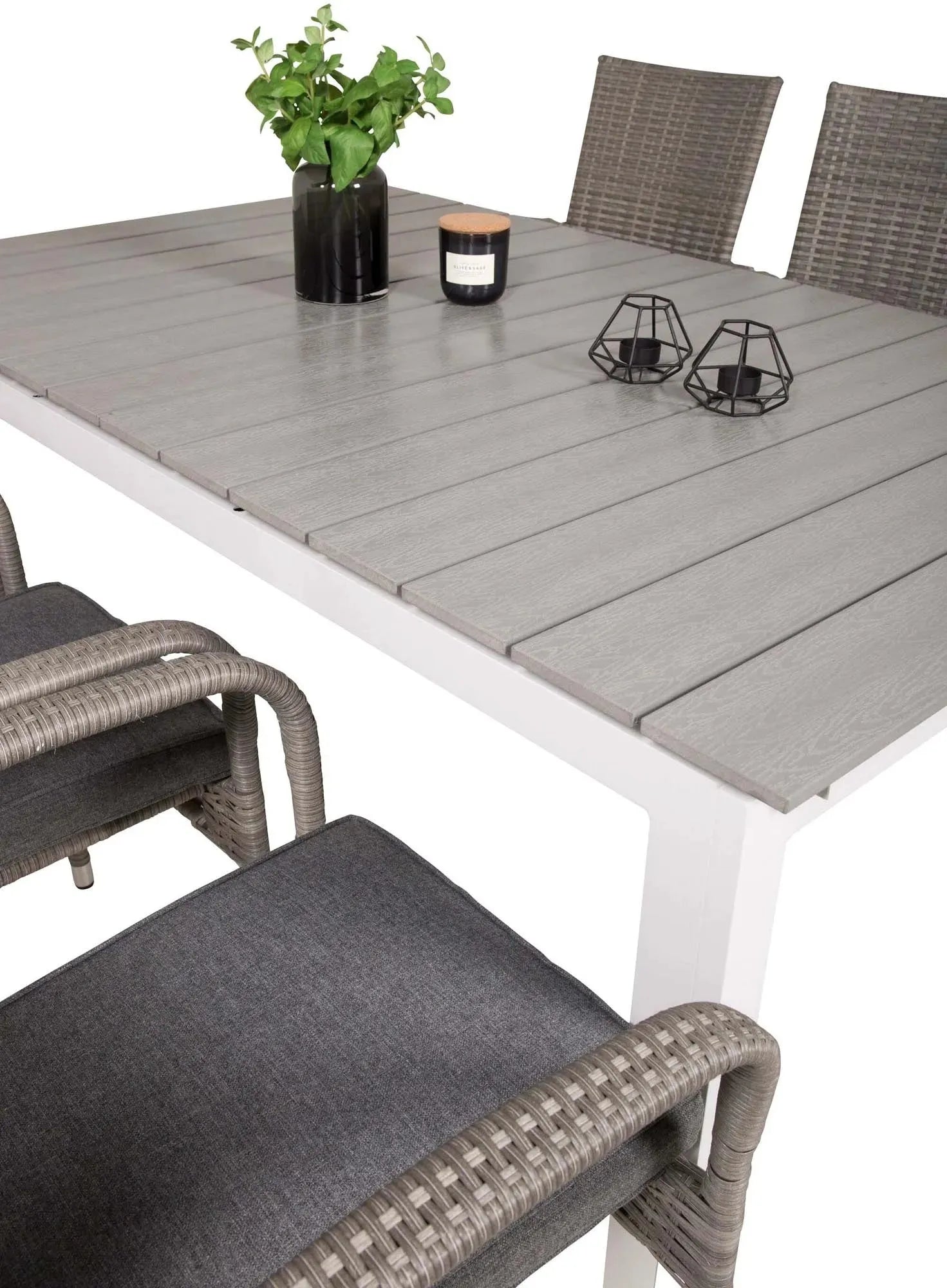 Venture Home: Flexibles Outdoor-Set mit ausziehbarem Tisch & 6 Stühlen.