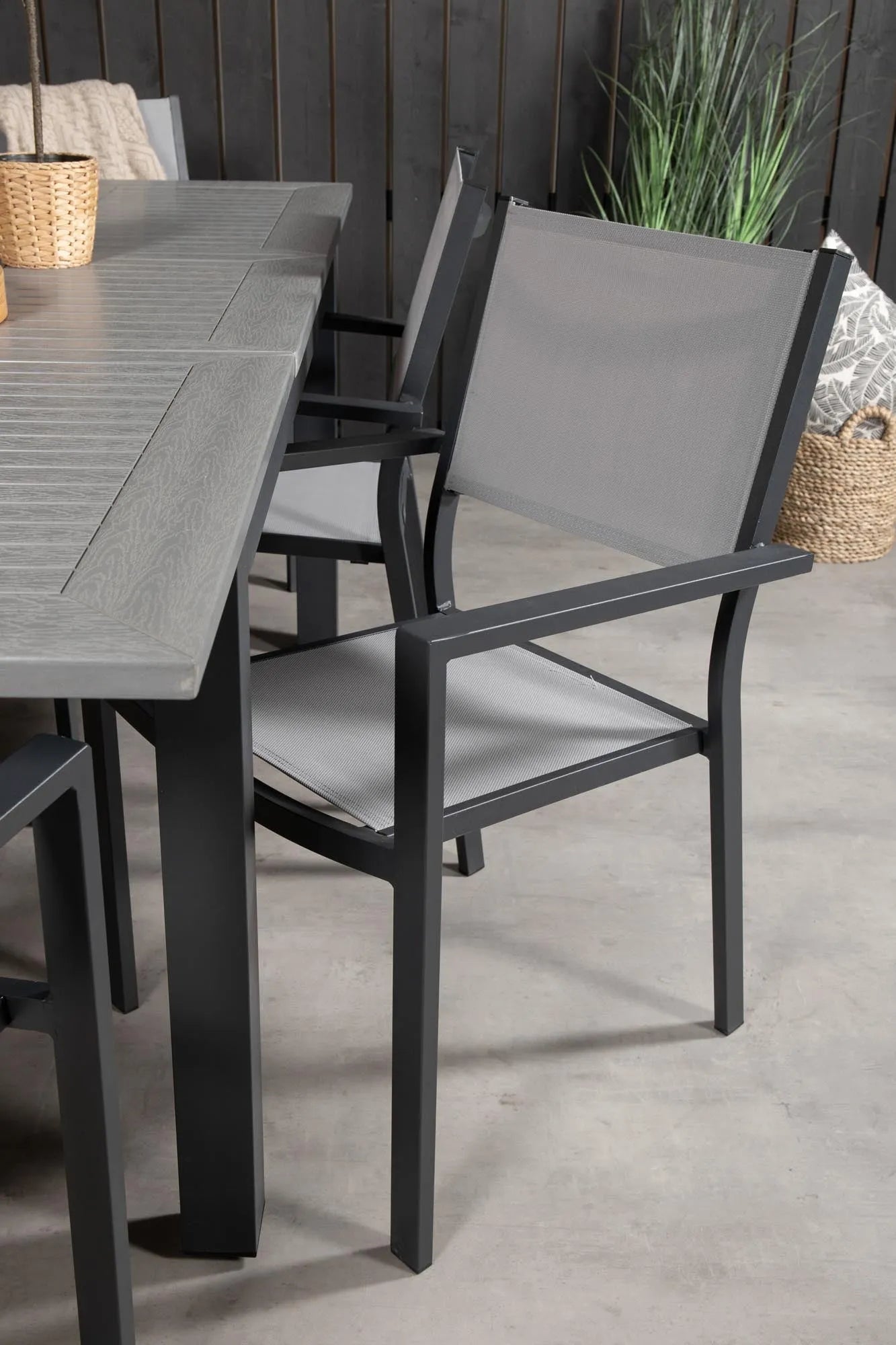 Venture Home Albany: Flexibles Outdoor-Set mit ausziehbarem Tisch.
