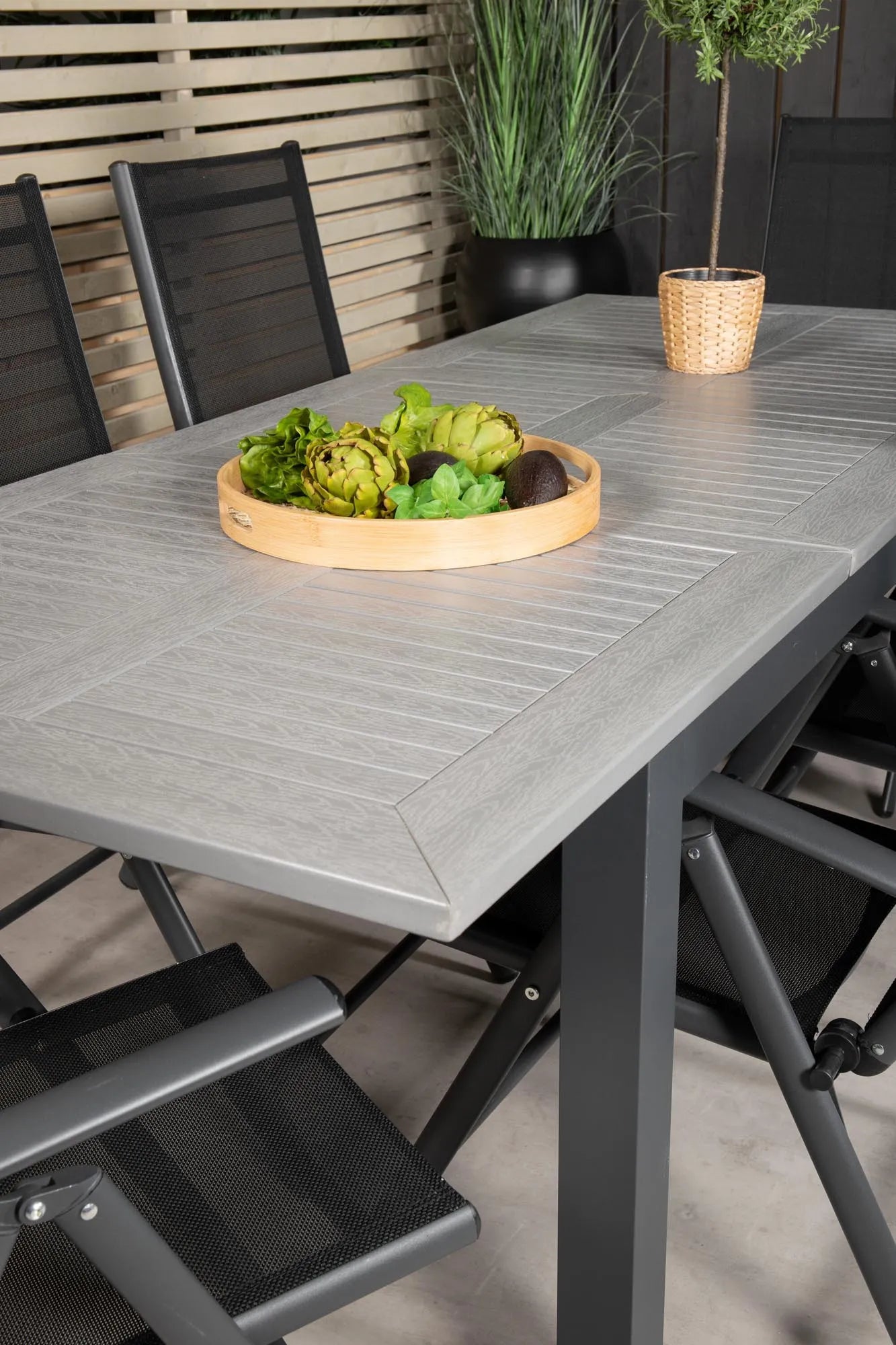 Venture Home Albany: Flexibles Outdoor-Set für gesellige Abende.