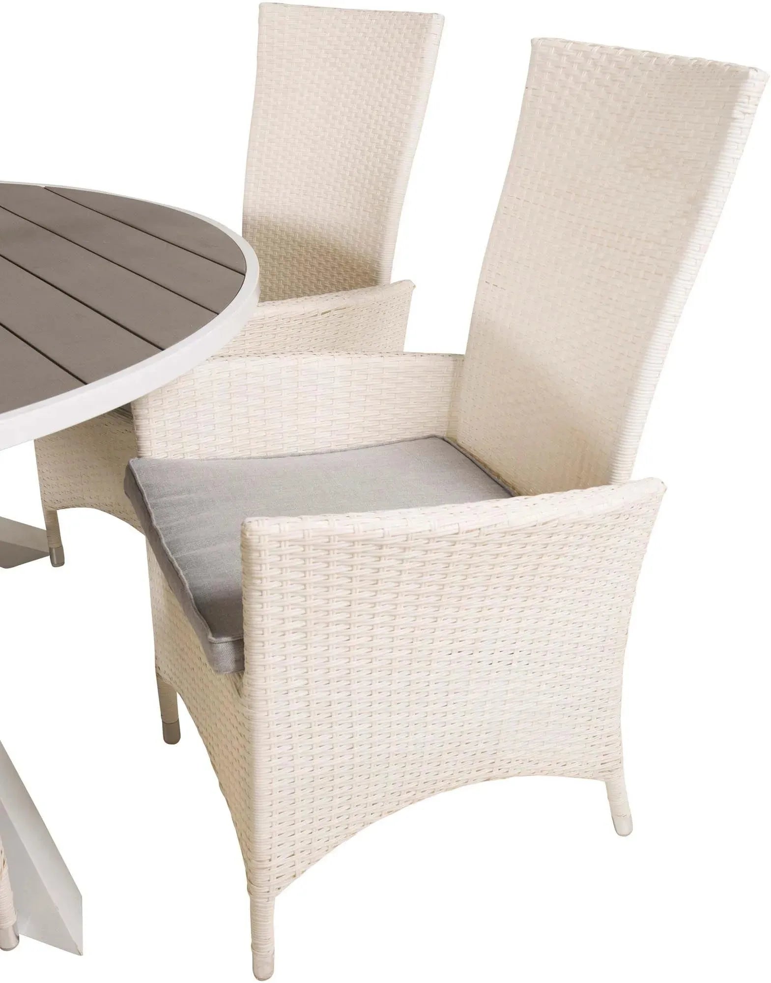 Elegantes Parma Set: Ideal für stilvolle Outdoor-Dinnerpartys.