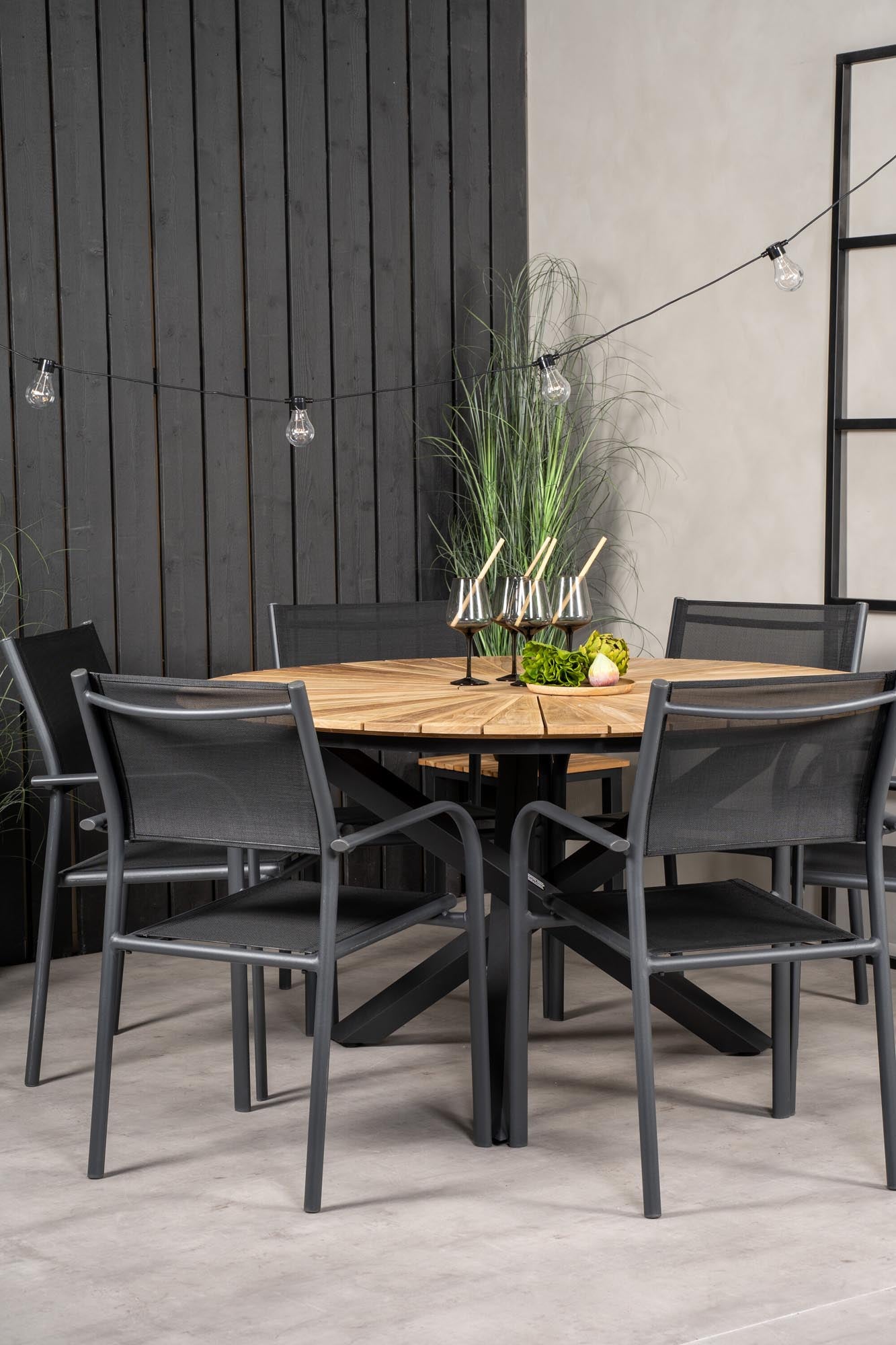 Mexiko Outdoor-Tischset + Santorini ⌀140cm/6St. in Schwarz präsentiert im Onlineshop von KAQTU Design AG. Gartentischset ist von Venture Home