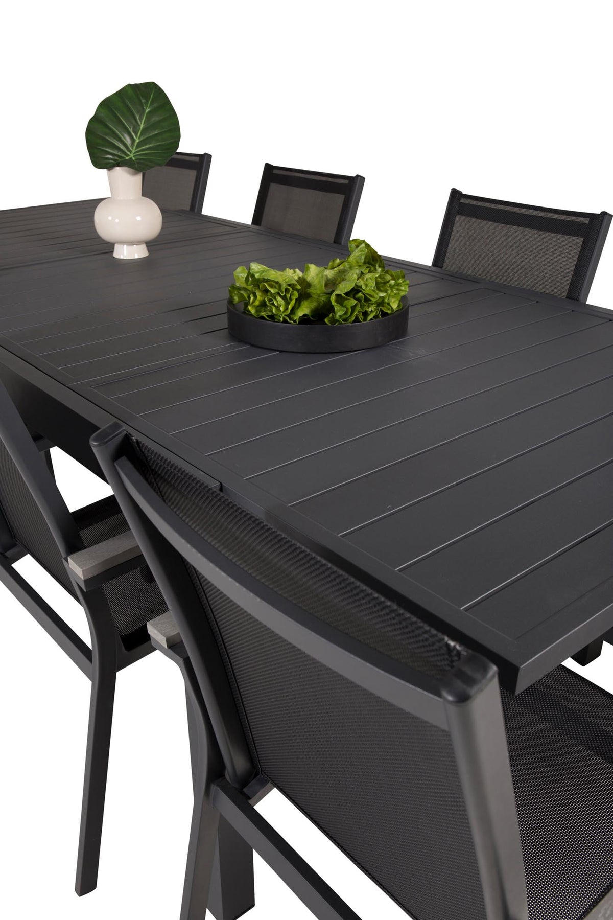 Marbella Gartentisch 160/240 + Parma Arm Stuhl (stapelbar) in Schwarzgrau präsentiert im Onlineshop von KAQTU Design AG. Gartentischset ist von Venture Home