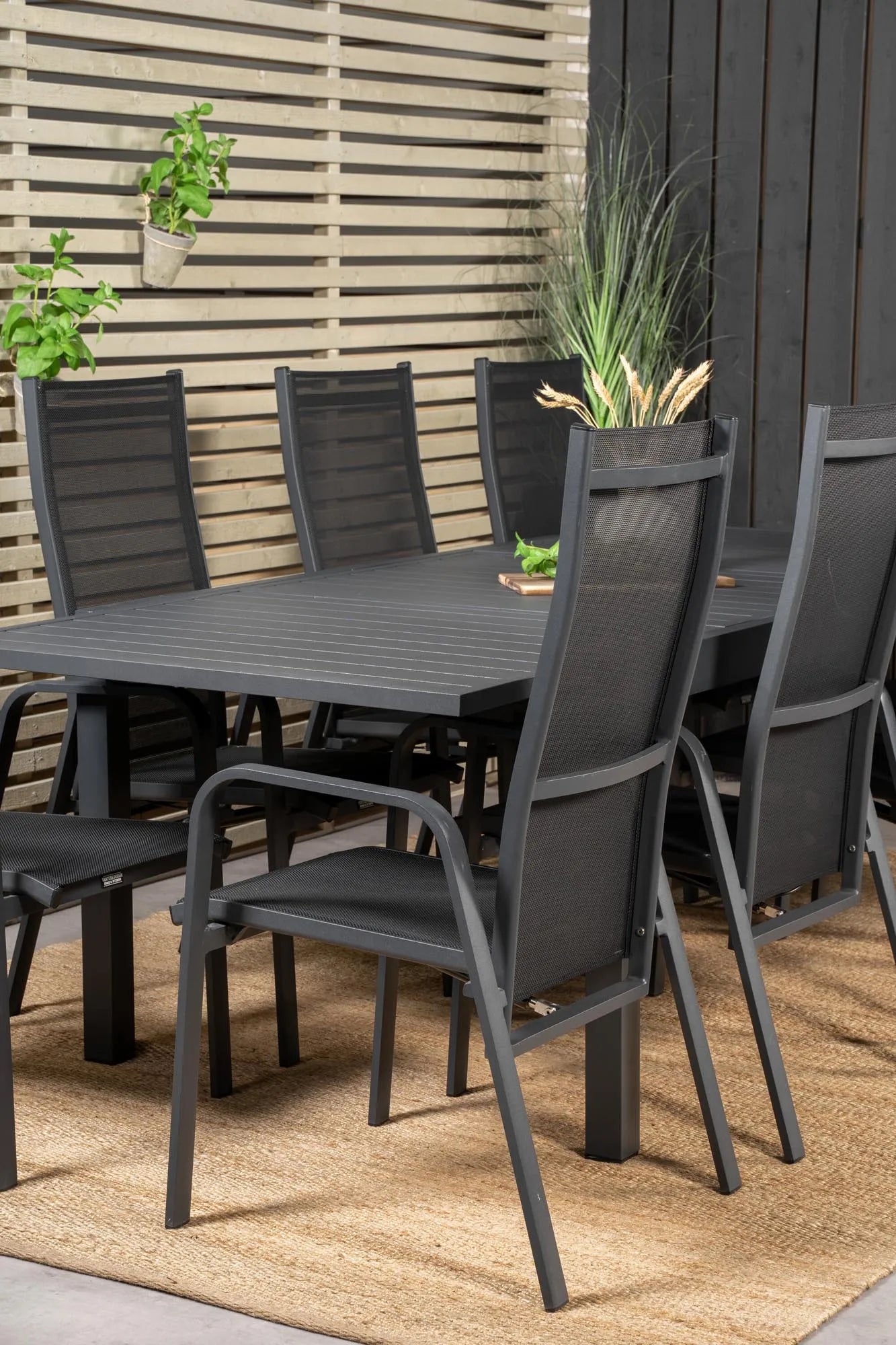 Elegantes Outdoor-Set: Marbella Tisch & Copacabana Stühle, 240cm.