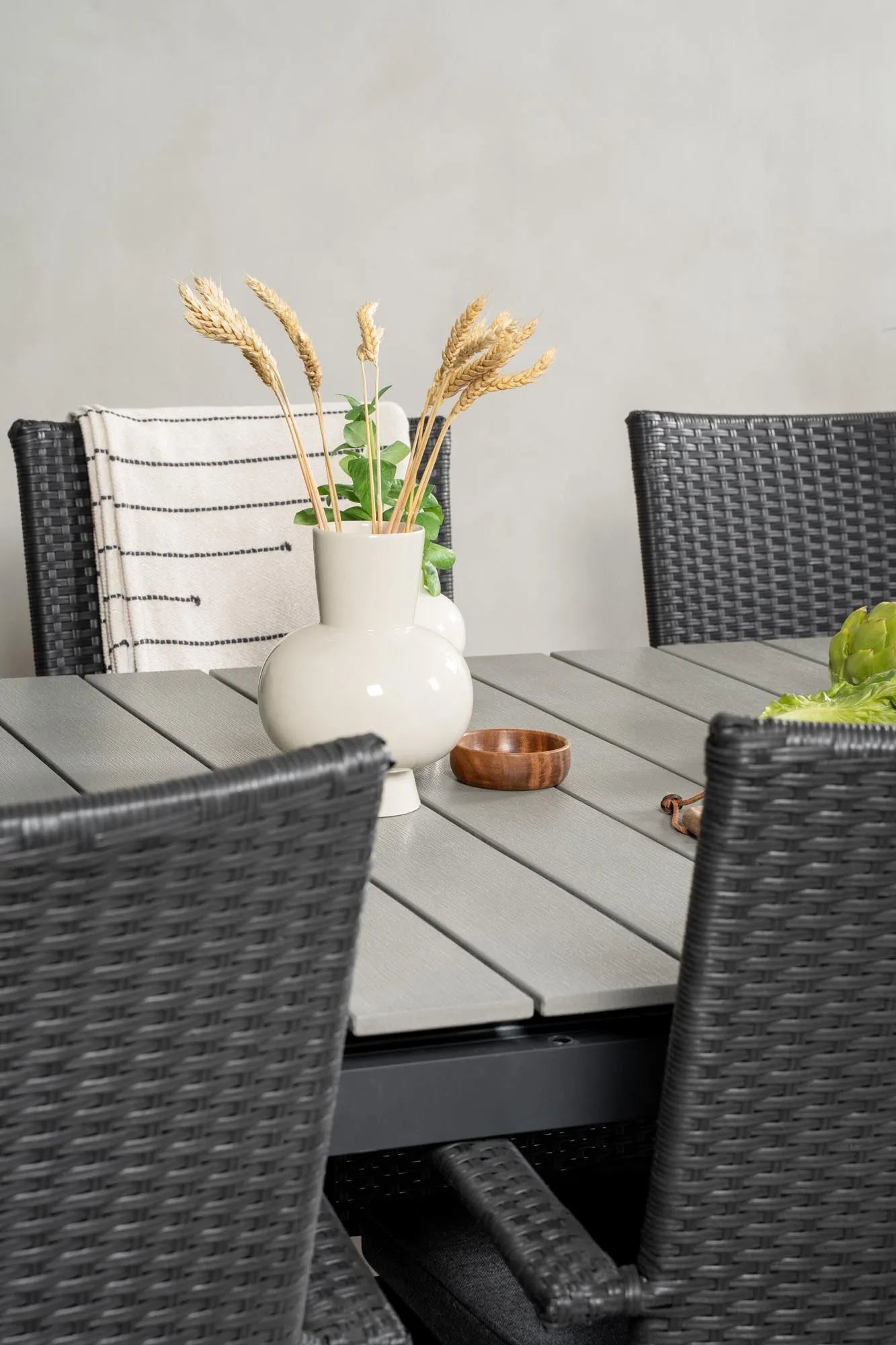 Stilvolles Outdoor-Set für unvergessliche Abende im Freien.