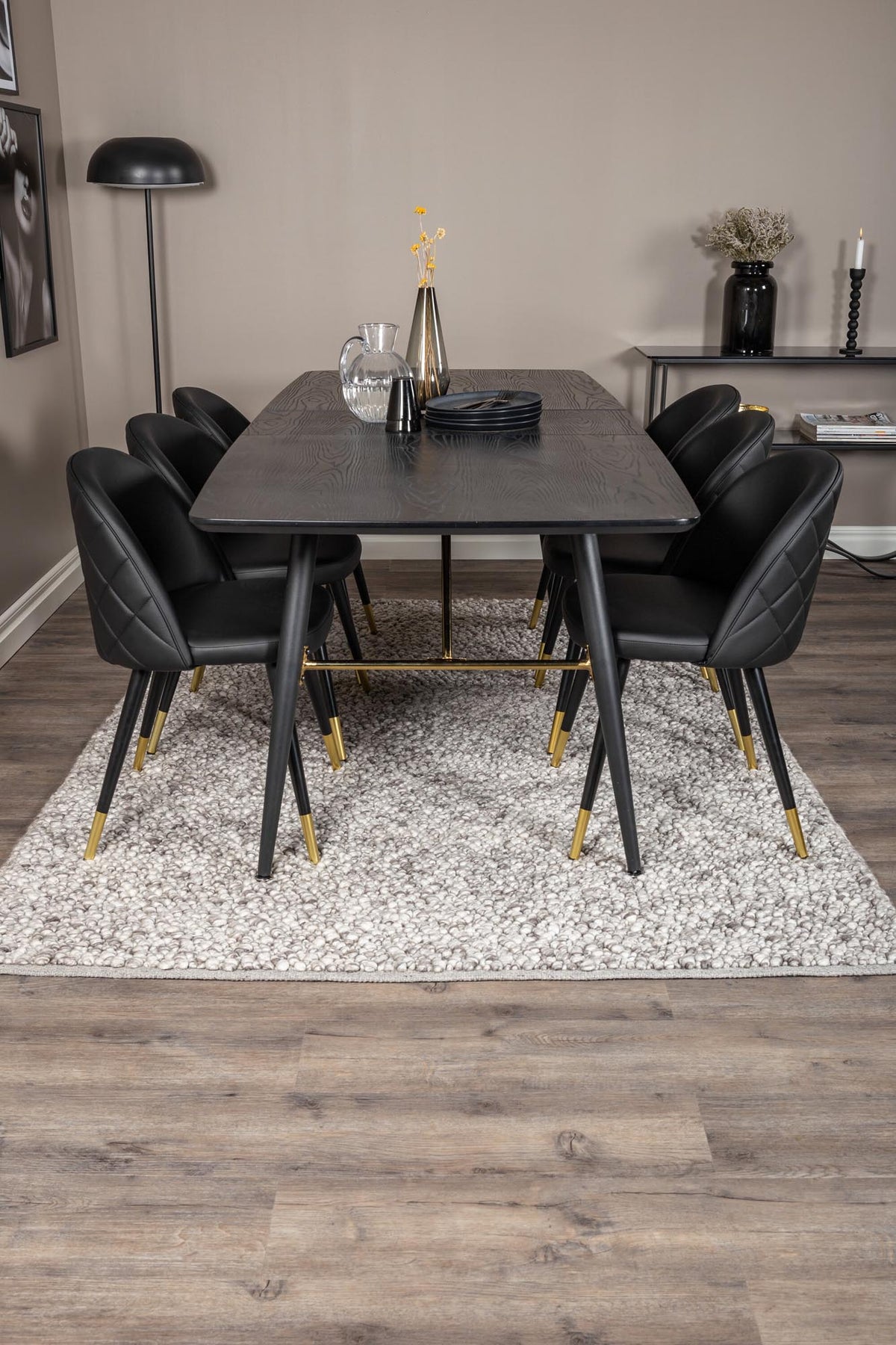 Gold Esszimmerset ausziehbar + Velvet 180cm/6St. in Schwarz / Gold präsentiert im Onlineshop von KAQTU Design AG. Esszimmerset ist von Venture Home