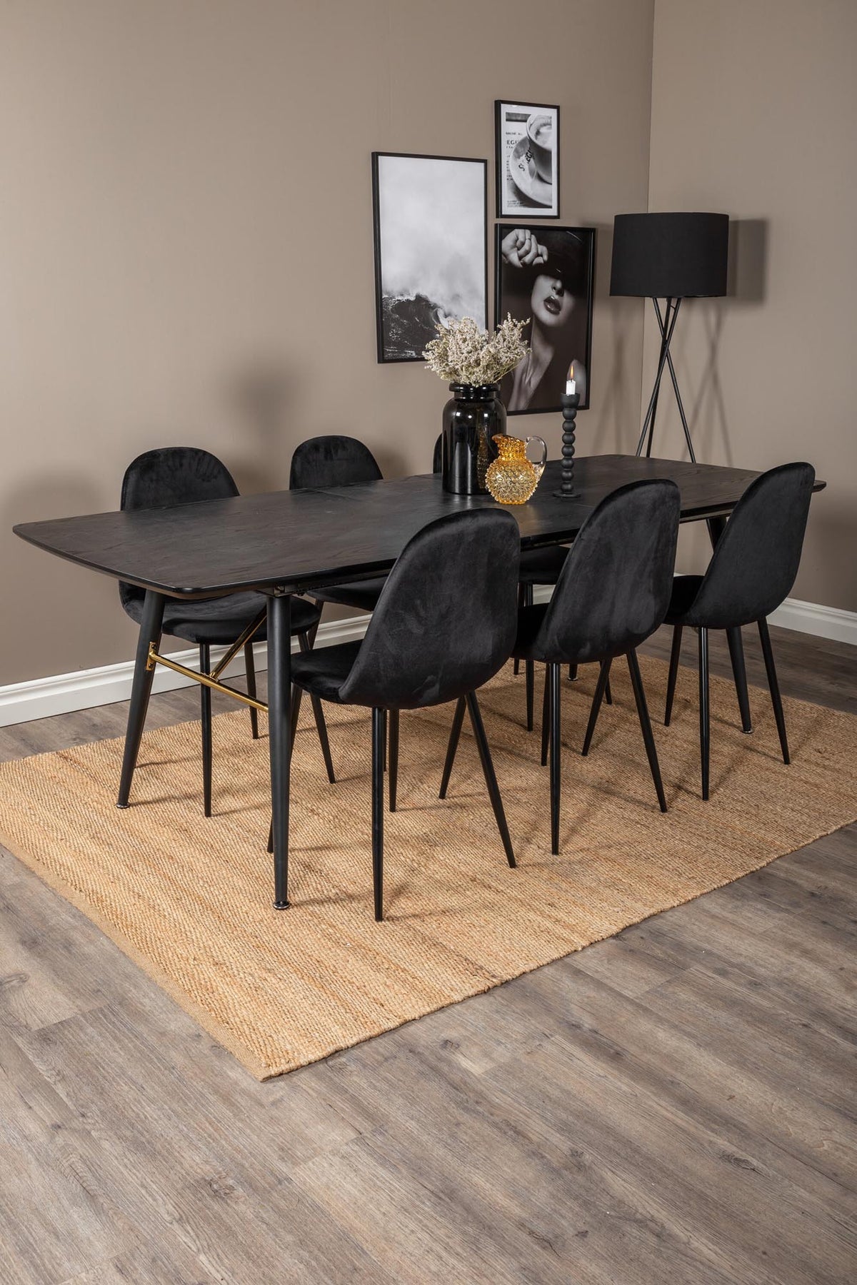 Gold Esszimmerset ausziehbar + Polar  Dining 180cm/6St. in Schwarz präsentiert im Onlineshop von KAQTU Design AG. Esszimmerset ist von Venture Home