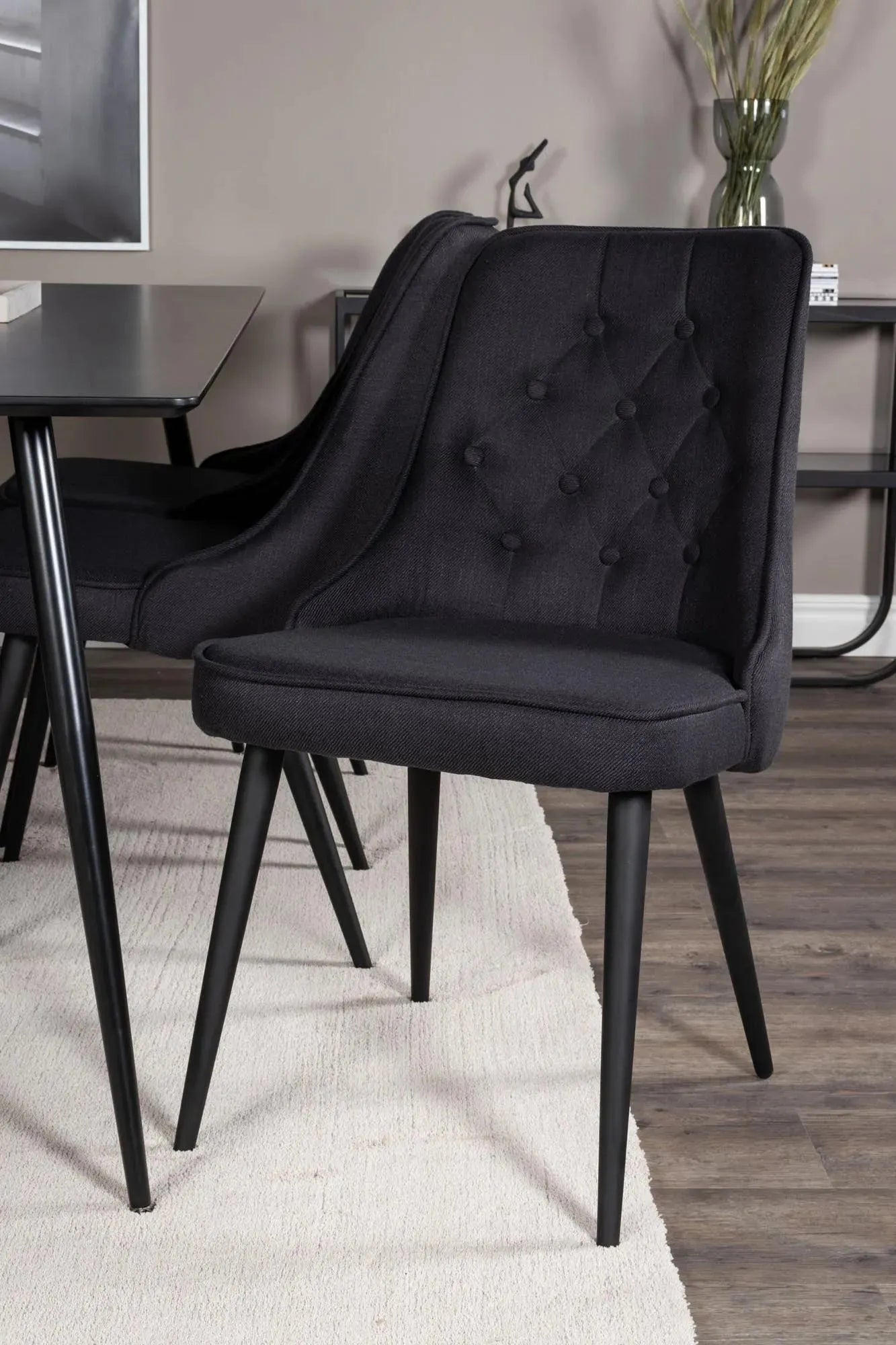 Silar Esszimmerset 180cm: Stilvoll mit 6 Velvet Deluxe Stühlen.