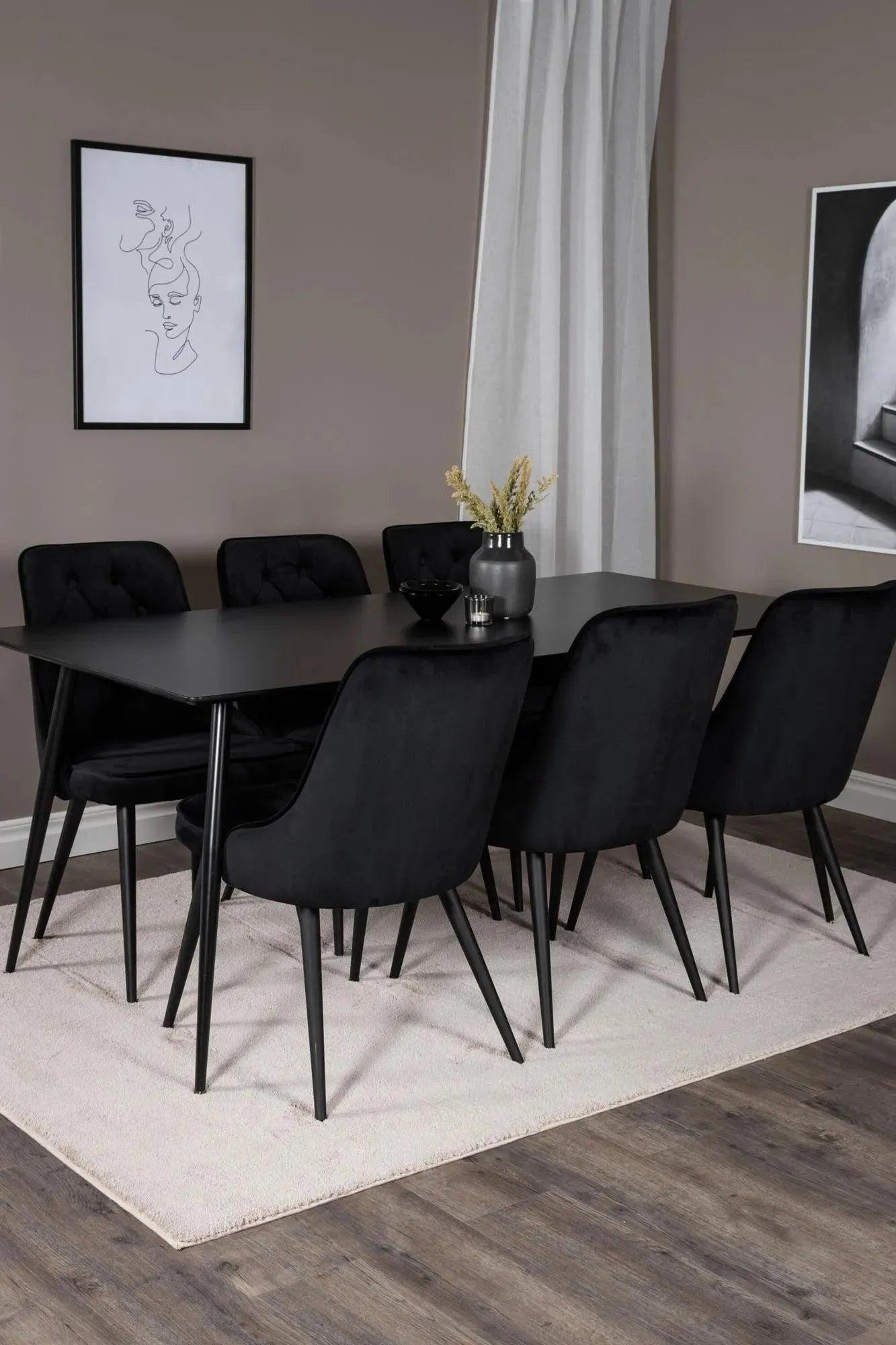 Stilvolles Silar Esszimmerset 180cm mit 6 Velvet Deluxe Stühlen.