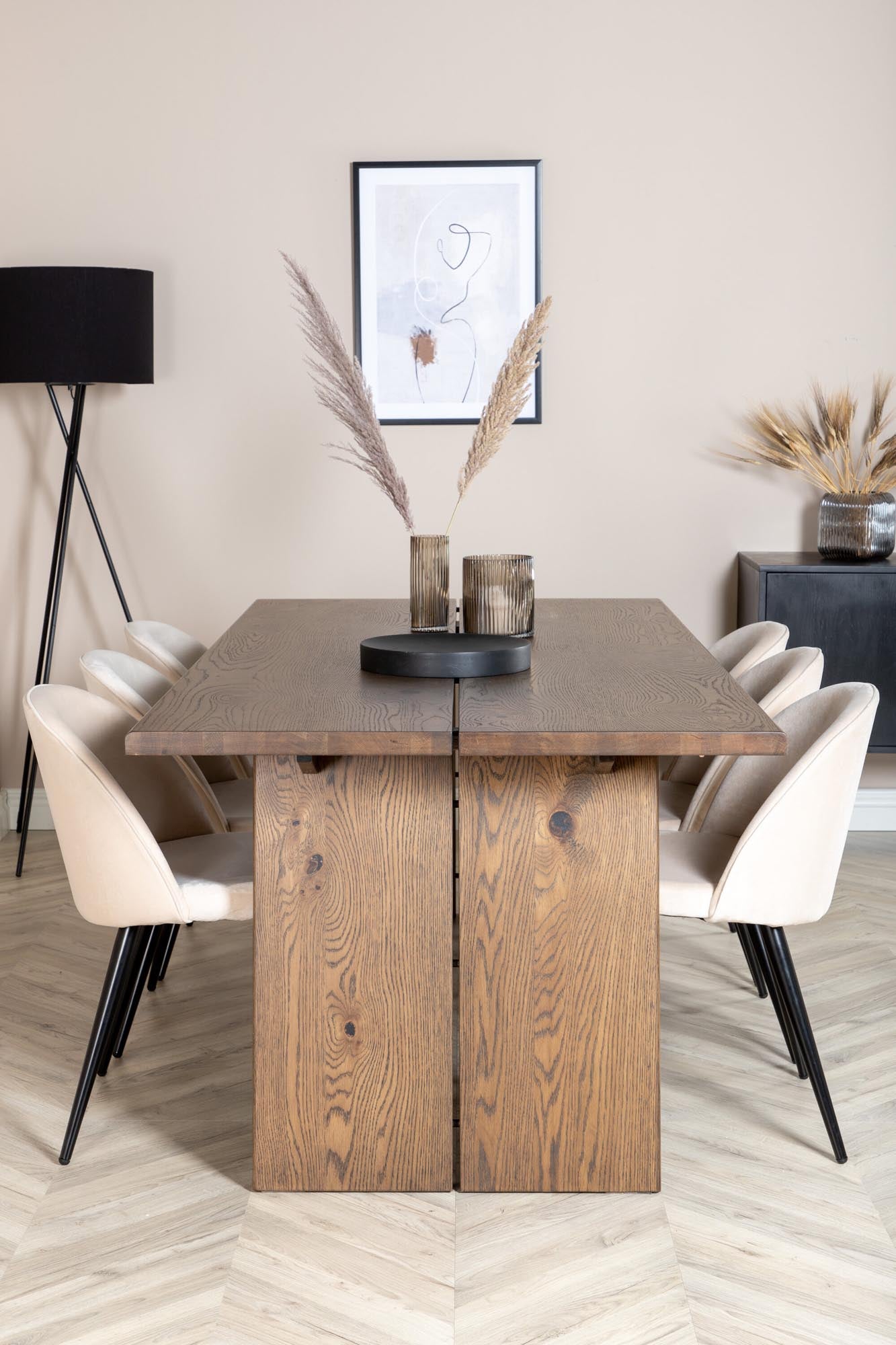 Logger Esszimmerset + Velvet 210cm/6St. in Beige, Schwarz präsentiert im Onlineshop von KAQTU Design AG. Esszimmerset ist von Venture Home