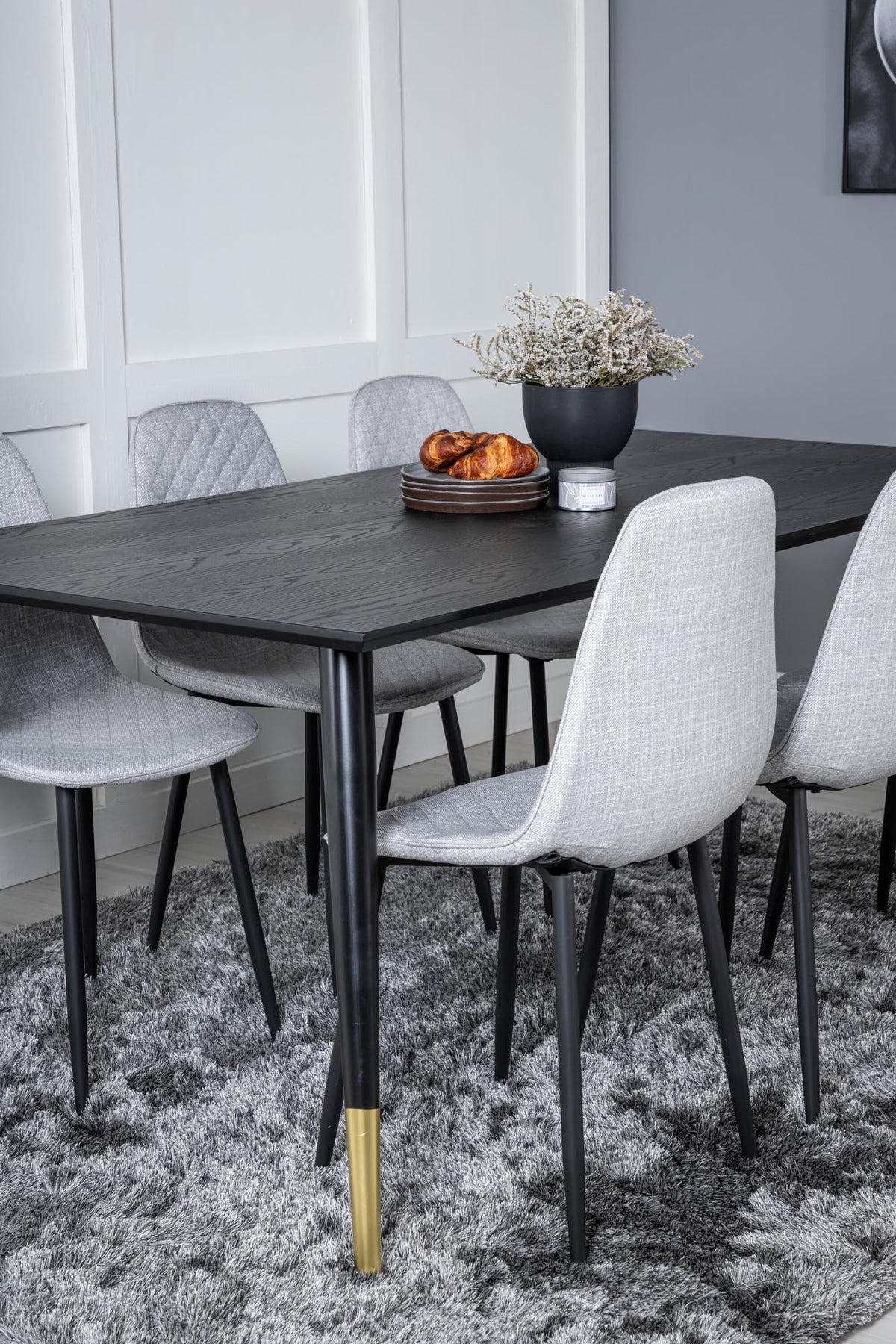 Dipp Esszimmerset + Polar Diamond 180cm/6St. in Schwarz / Grau präsentiert im Onlineshop von KAQTU Design AG. Esszimmerset ist von Venture Home