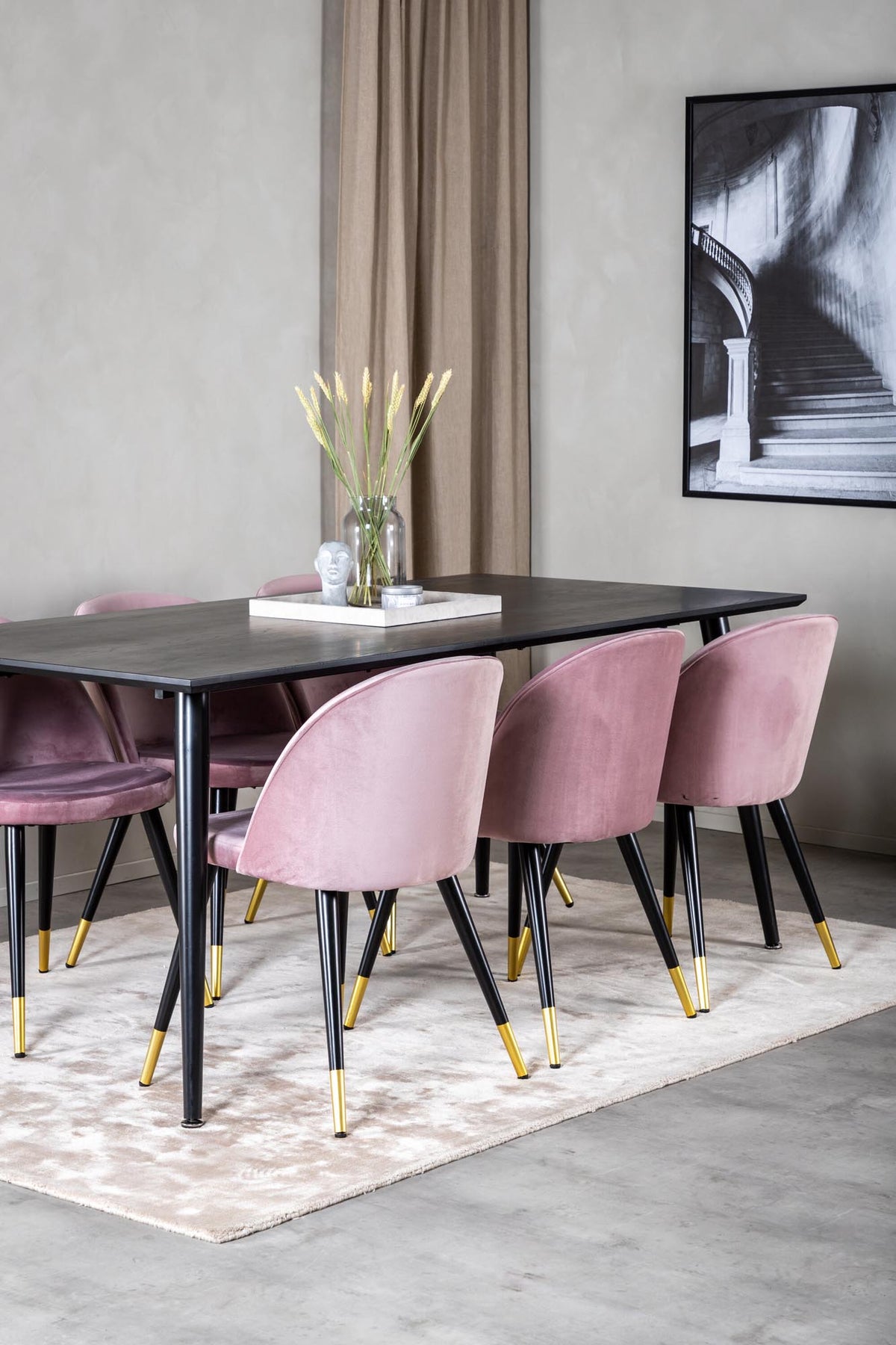 Dipp Esszimmerset + Velvet 180cm/6St. in Schwarz / Altrosa / Gold präsentiert im Onlineshop von KAQTU Design AG. Esszimmerset ist von Venture Home