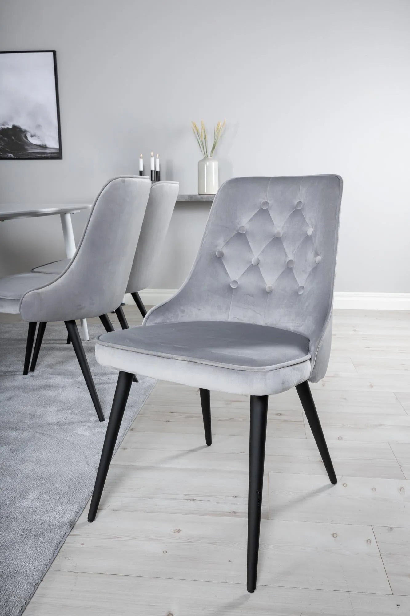 Luxuriöses Polar Esszimmerset 180cm für 6, Velvet Deluxe von Venture.