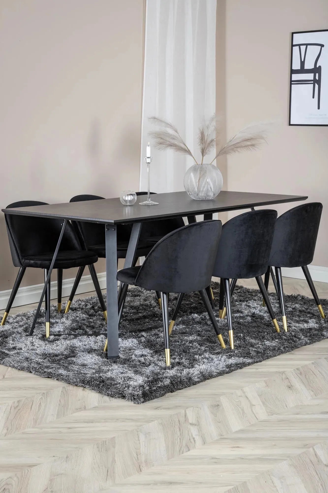Marina Esszimmerset Velvet: Luxuriöses Ambiente für Ihr Zuhause.