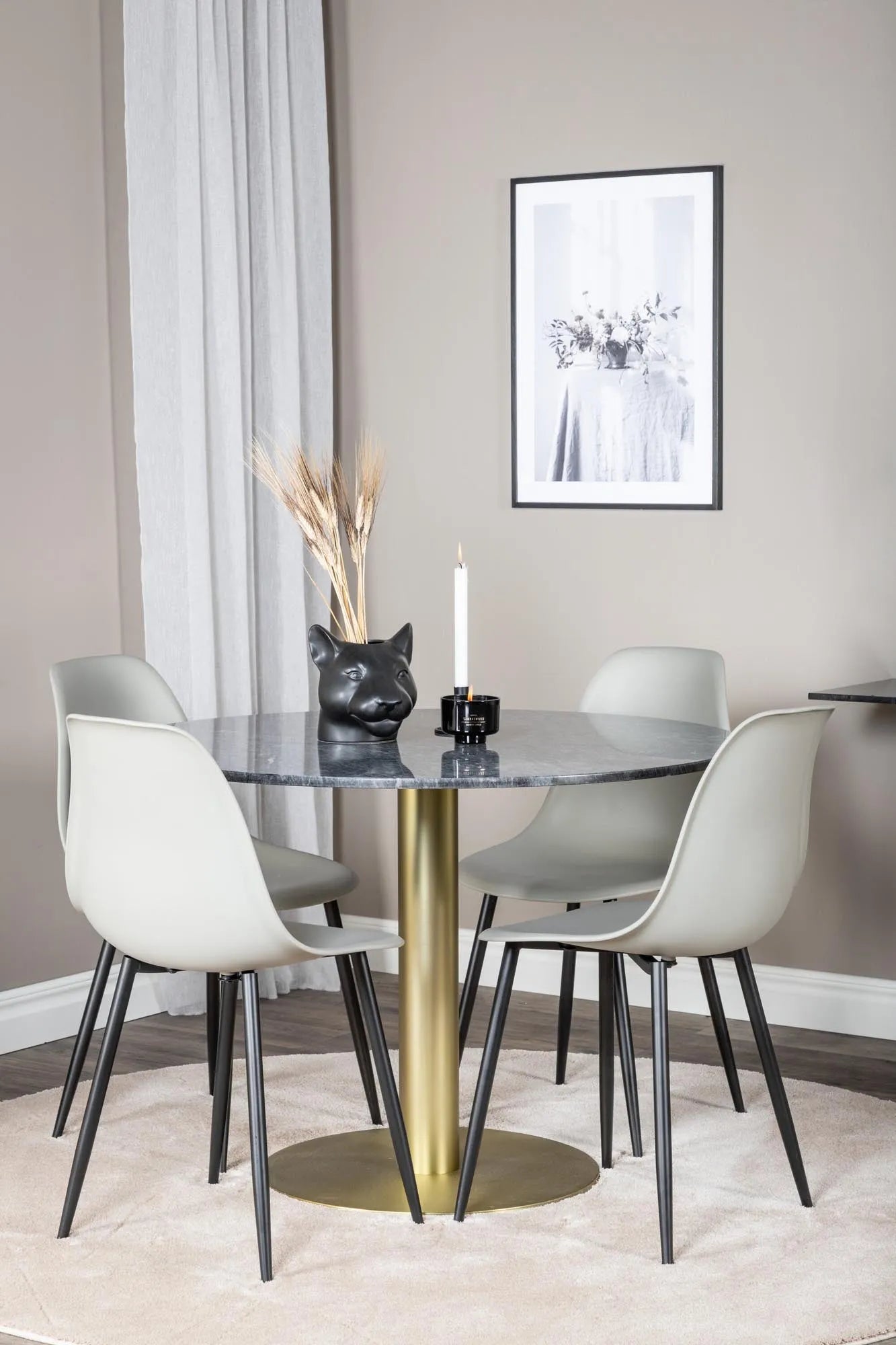 Elegantes Esszimmerset Estelle: Perfekte Harmonie aus Stil und Komfort.
