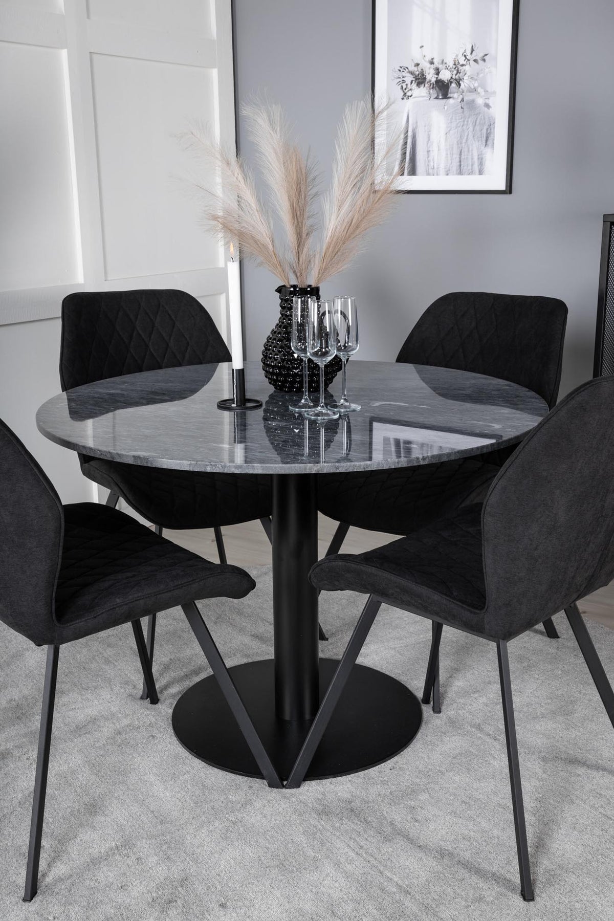 Estelle Esszimmerset + Gemma ⌀106cm/4St. in Schwarz präsentiert im Onlineshop von KAQTU Design AG. Esszimmerset ist von Venture Home