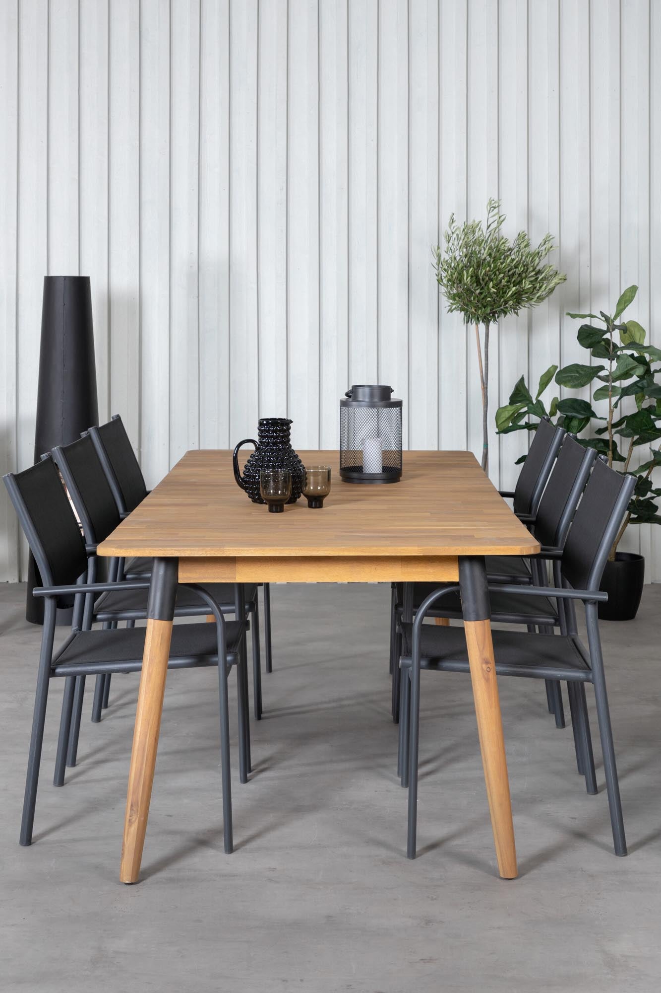 Julian Outdoor-Tischset + Santorini 210cm/6St. in Schwarz präsentiert im Onlineshop von KAQTU Design AG. Gartentischset ist von Venture Home
