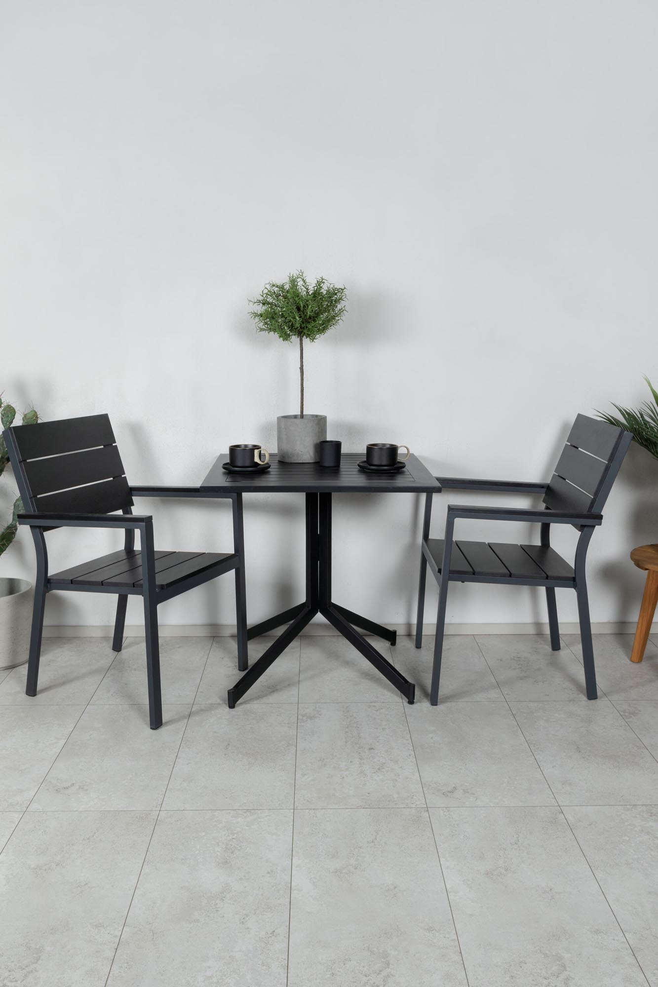 Way Outdoor-Tischset + Levels 70cm/2St. in Schwarz präsentiert im Onlineshop von KAQTU Design AG. Gartentischset ist von Venture Home