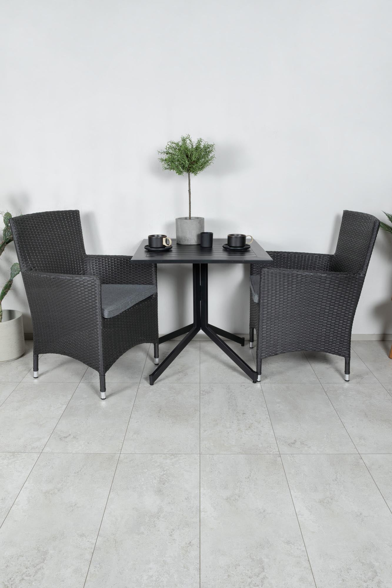 Way Outdoor-Tischset + Malin 70cm/2St. in Schwarzgrau präsentiert im Onlineshop von KAQTU Design AG. Gartentischset ist von Venture Home
