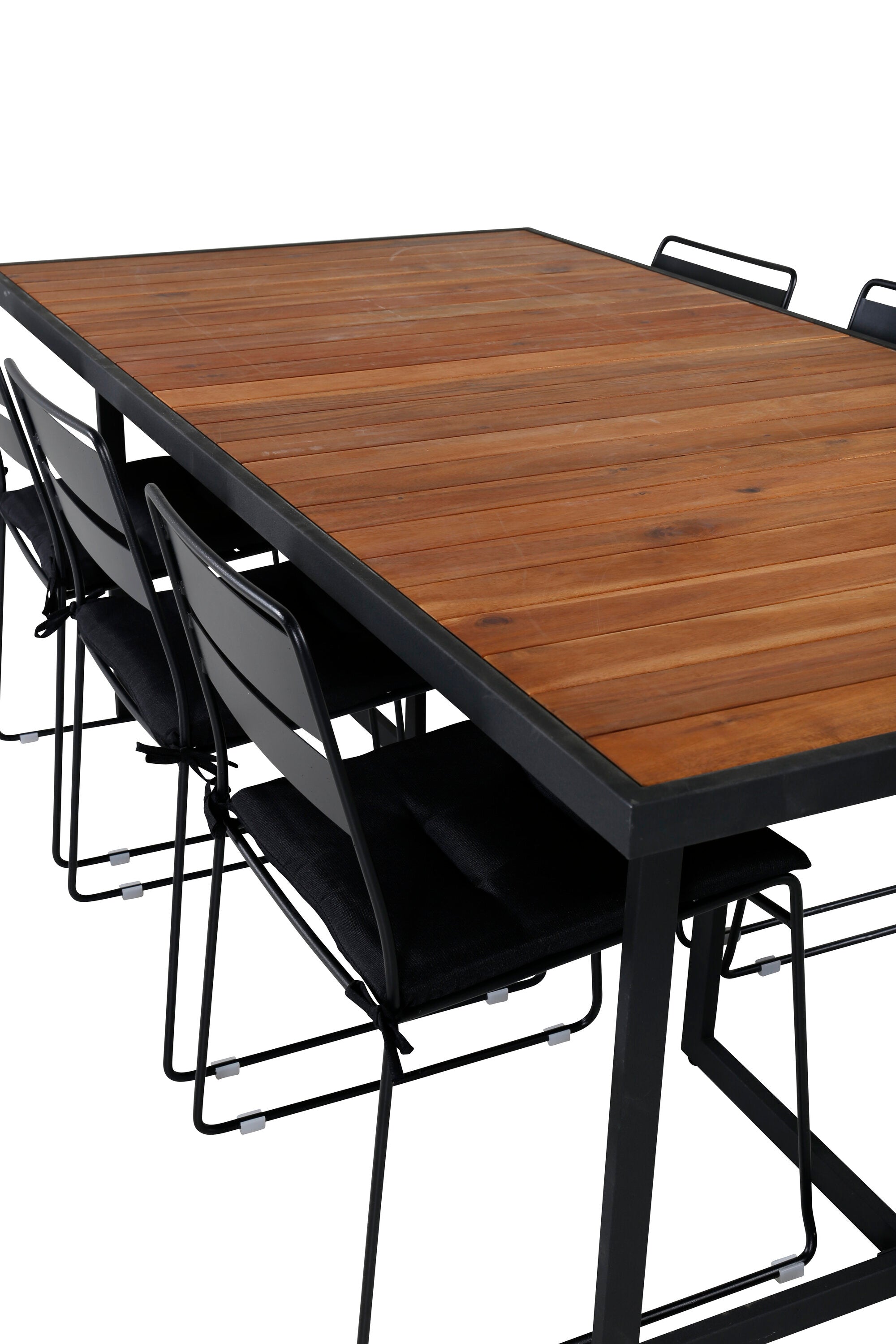 Elegantes Gartenset aus robustem Acacia-Holz, ideal für stilvolle Outdoor-Dinner mit ergonomischen Stühlen.