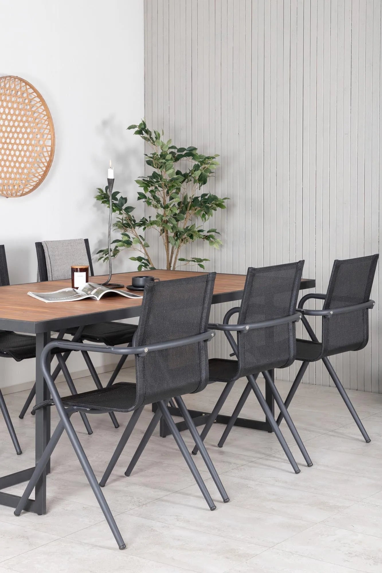 Robustes Khung Tischset 200cm für 6 von Venture Home, ideal für draußen.