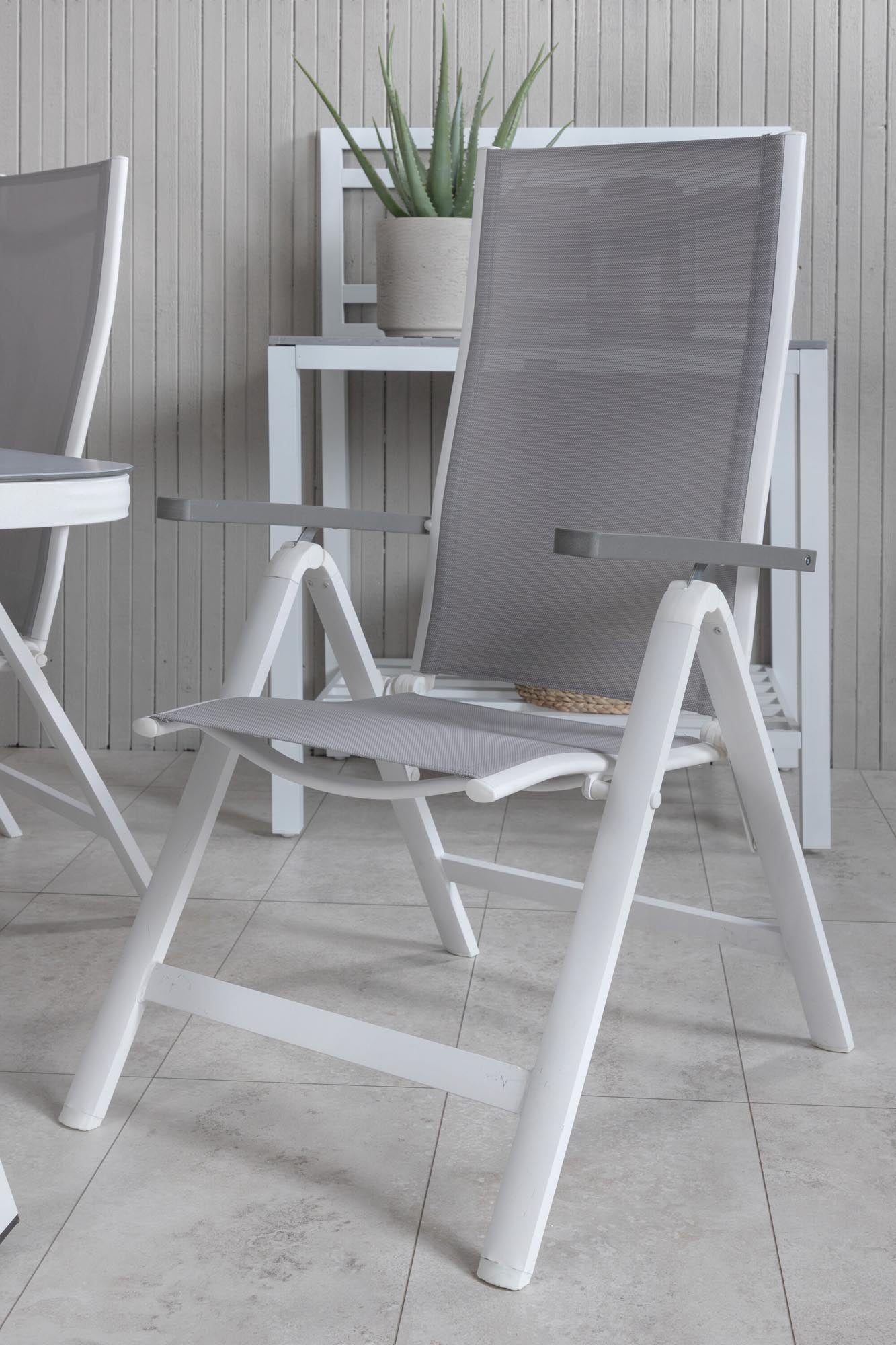 Virya Rechteckiges Gartentisch-Set in Grey/White präsentiert im Onlineshop von KAQTU Design AG. Gartentischset ist von Venture Home