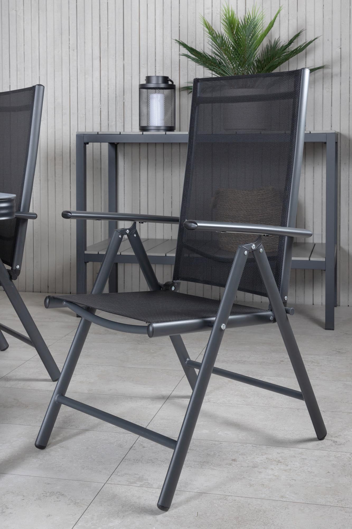 Virya Outdoor-Tischset + Break 200cm/6St. in Schwarz präsentiert im Onlineshop von KAQTU Design AG. Gartentischset ist von Venture Home