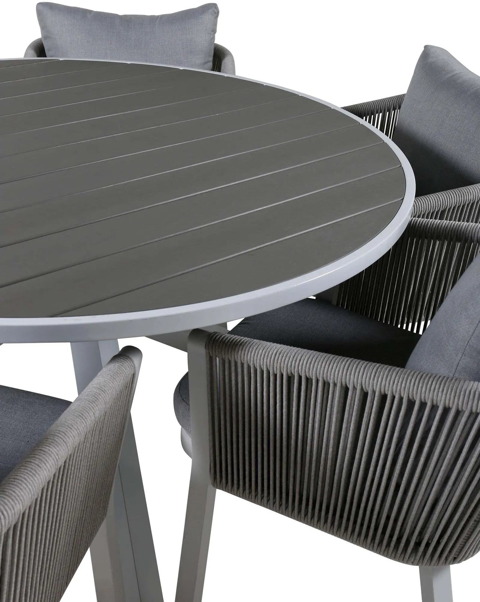 Elegantes Parma Set für 6, ideal für stilvolle Outdoor-Dinner.