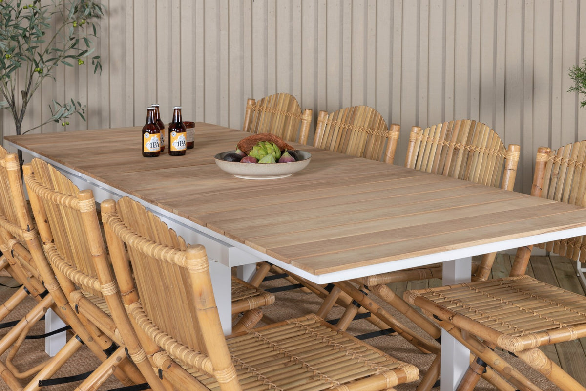 Gartentischset Cane & Mexico von Venture Home: Teakholz-Tisch mit Rattan-Beinen und Aluminium-Stühle in Natur, ausziehbar auf 240 cm.