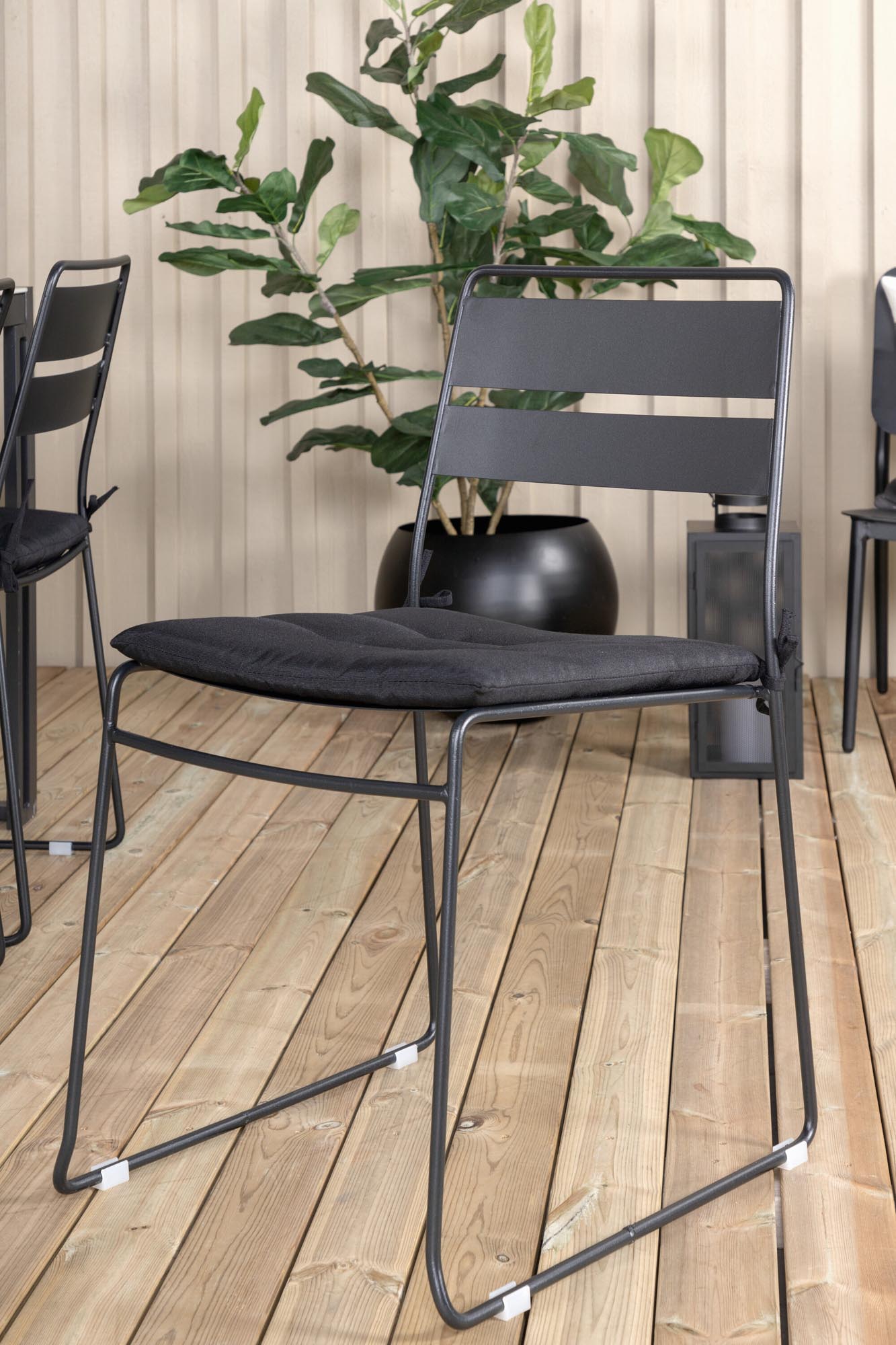 Texas Outdoor-Tischset + Lina 200cm/6St. in Schwarz präsentiert im Onlineshop von KAQTU Design AG. Gartentischset ist von Venture Home