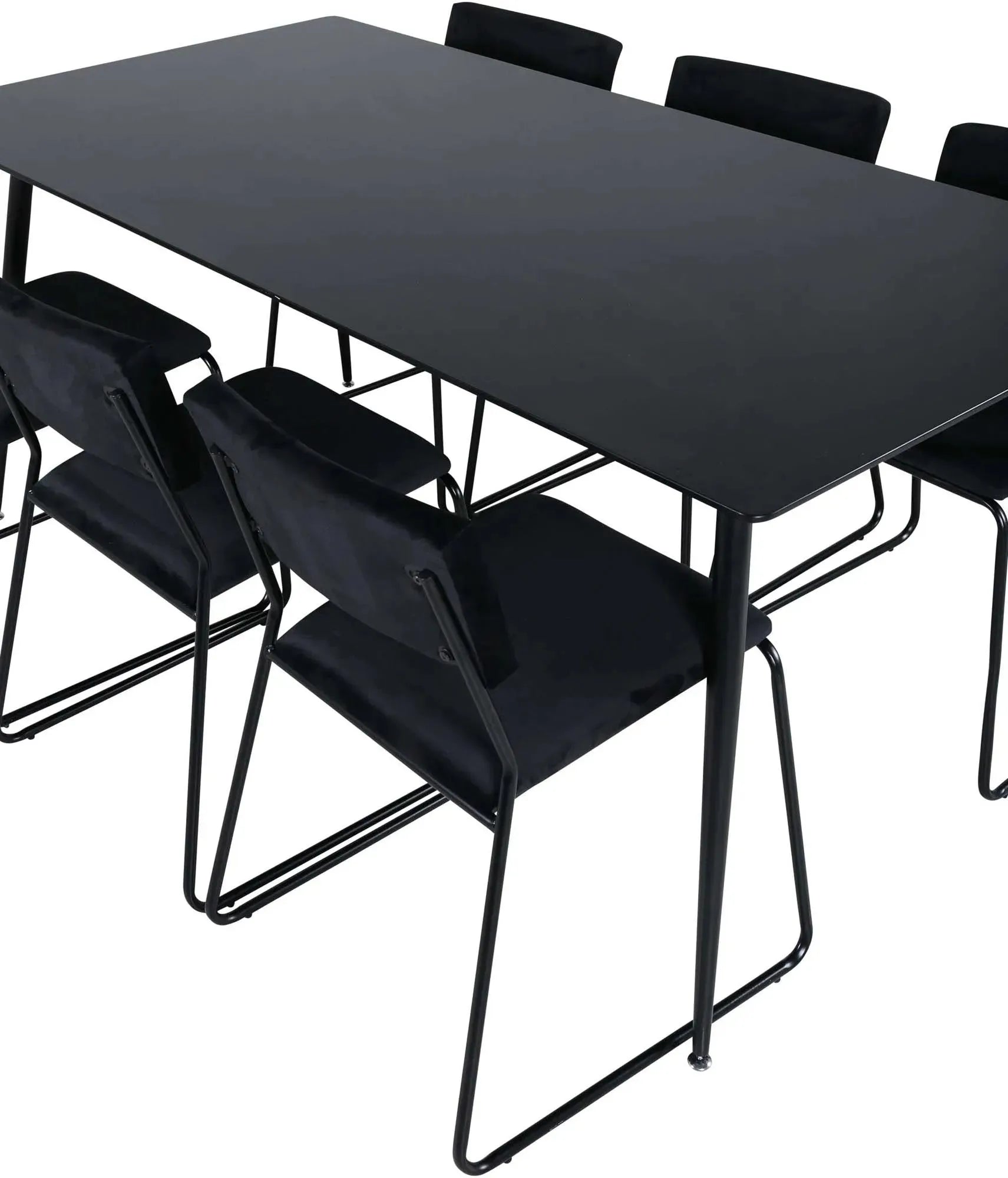 Modernes Esszimmerset: Funktionalität trifft auf skandinavisches Design.
